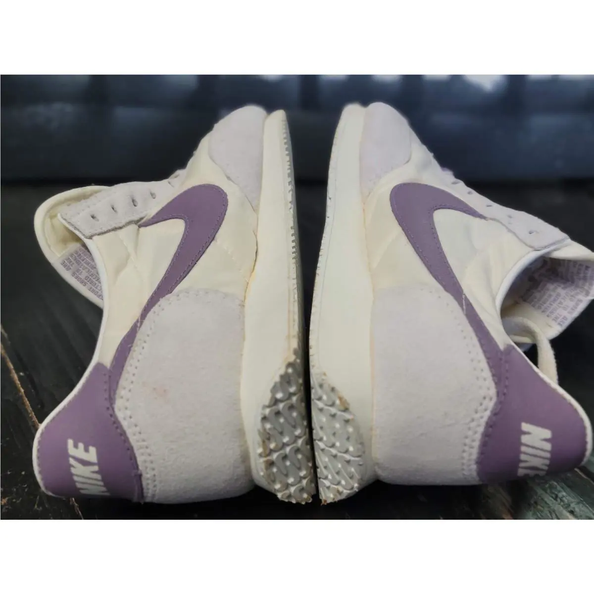 Nike shoes - White 4