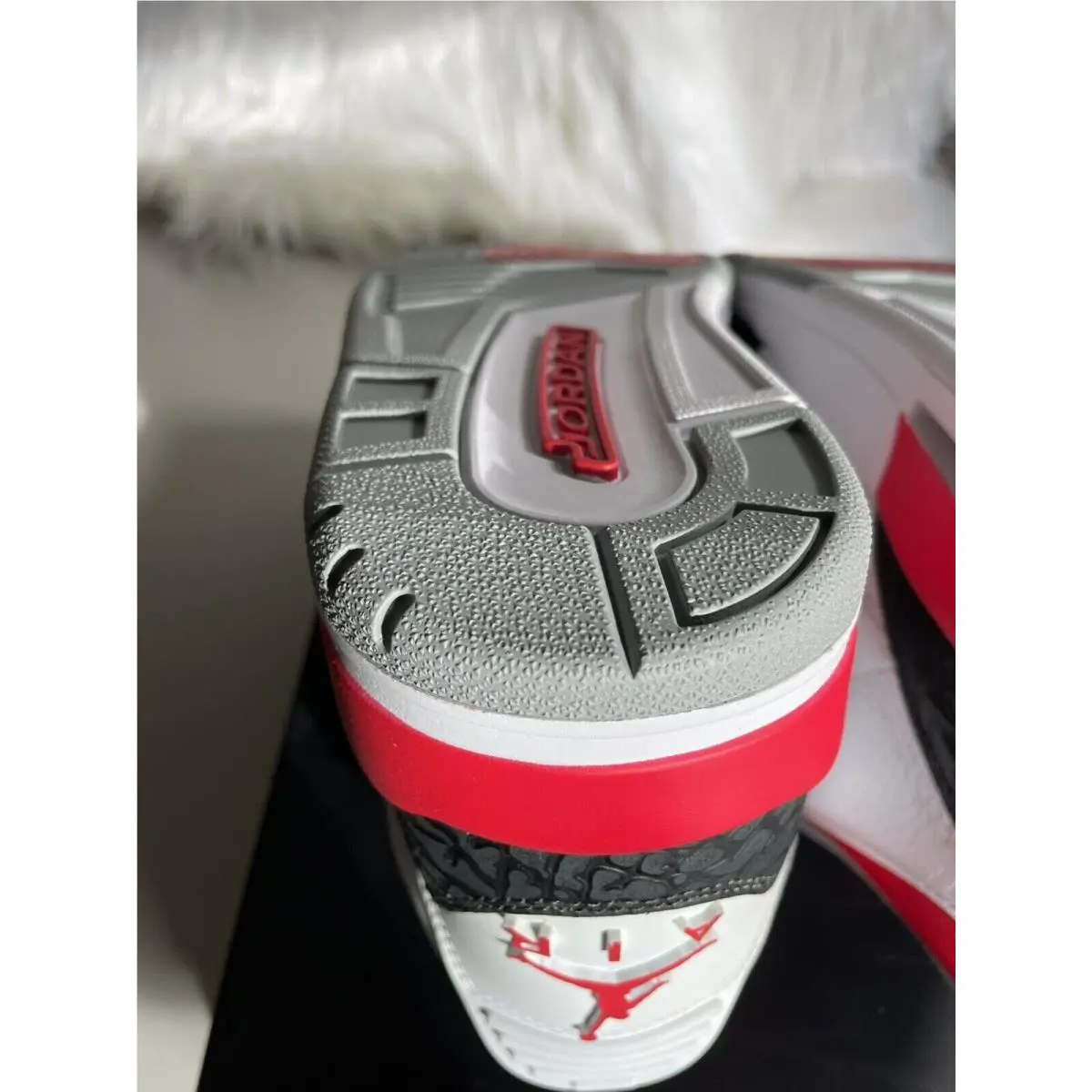 Nike shoes - Jordan 3 - 136064120 - Red, Manufacturer: White/Fire Red/Silver/Black 4
