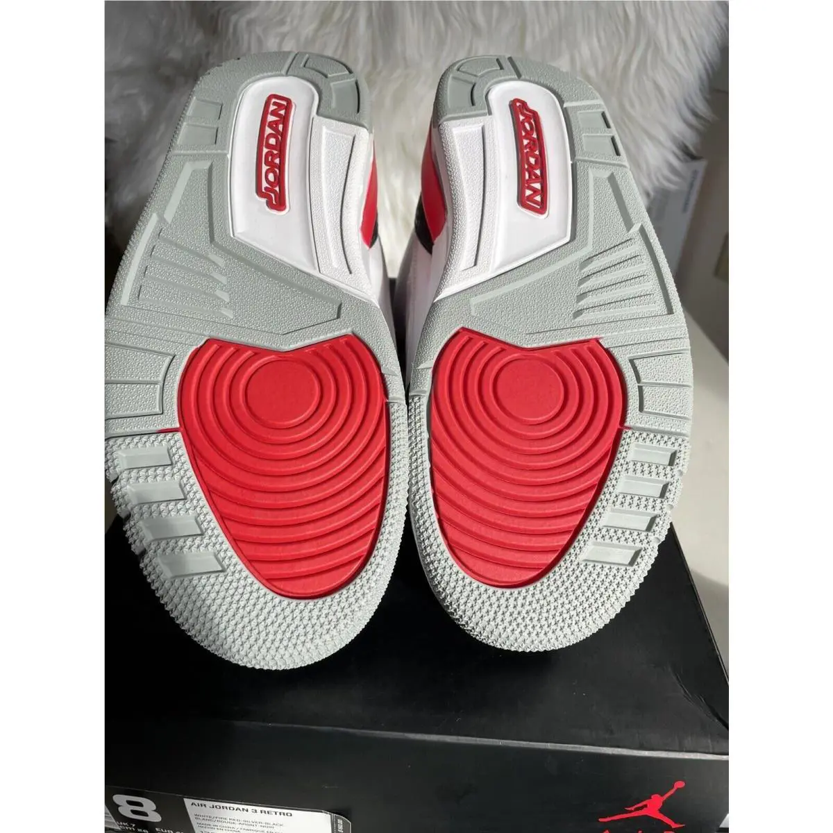 Nike shoes - Jordan 3 - 136064120 - Red, Manufacturer: White/Fire Red/Silver/Black 7