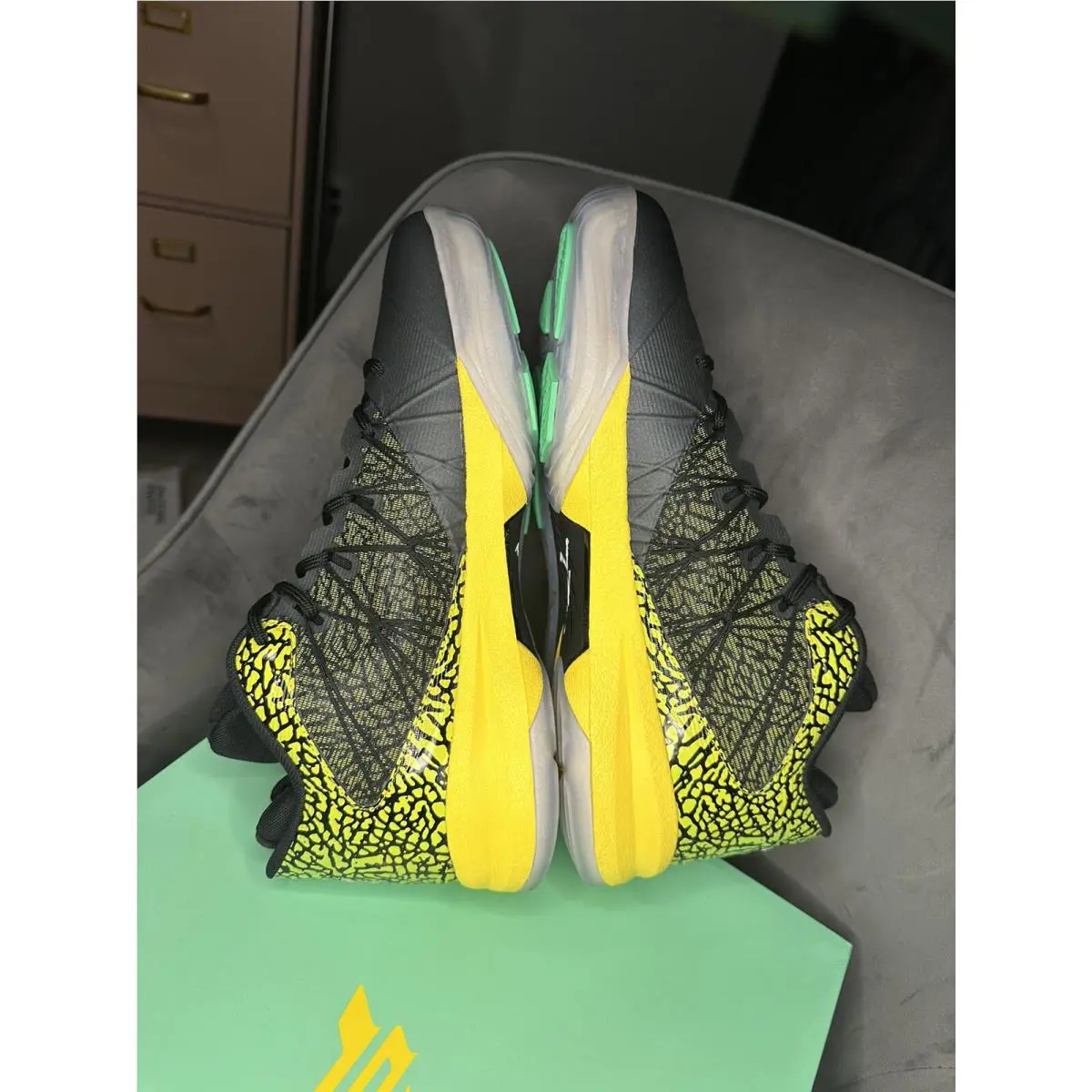 Nike shoes - Nike Air Jordan CP3.VII - Air - 687913-720 - Black/Green-Yellow 1