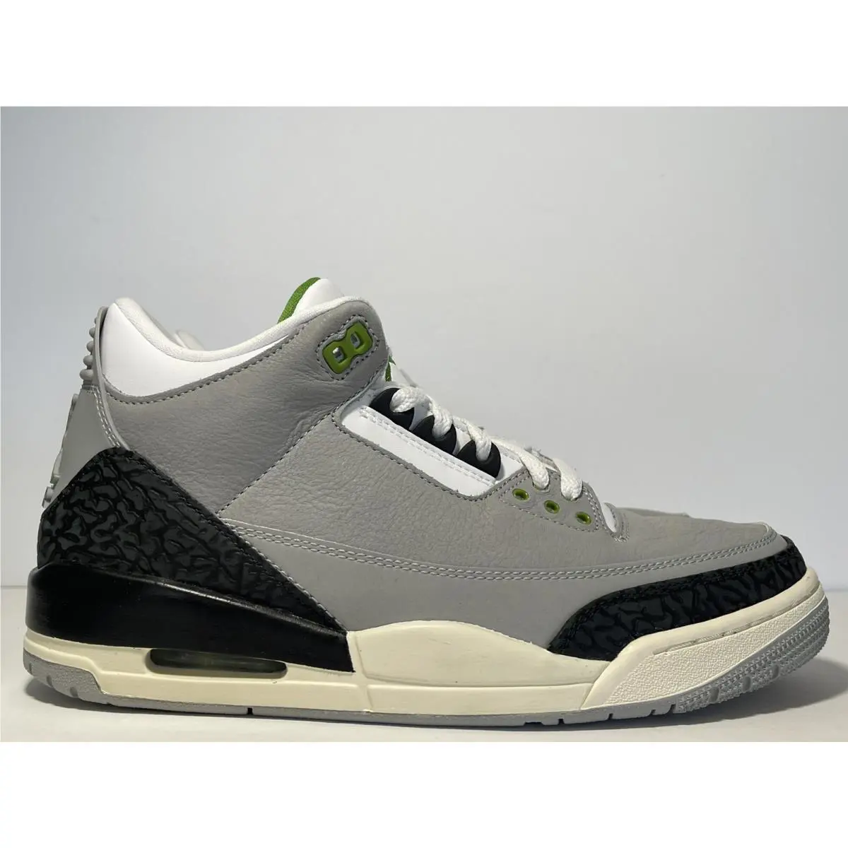 Nike shoes - Air Jordan 3 - Air - 136064006 - Black/New Emerald/Fire Red 0