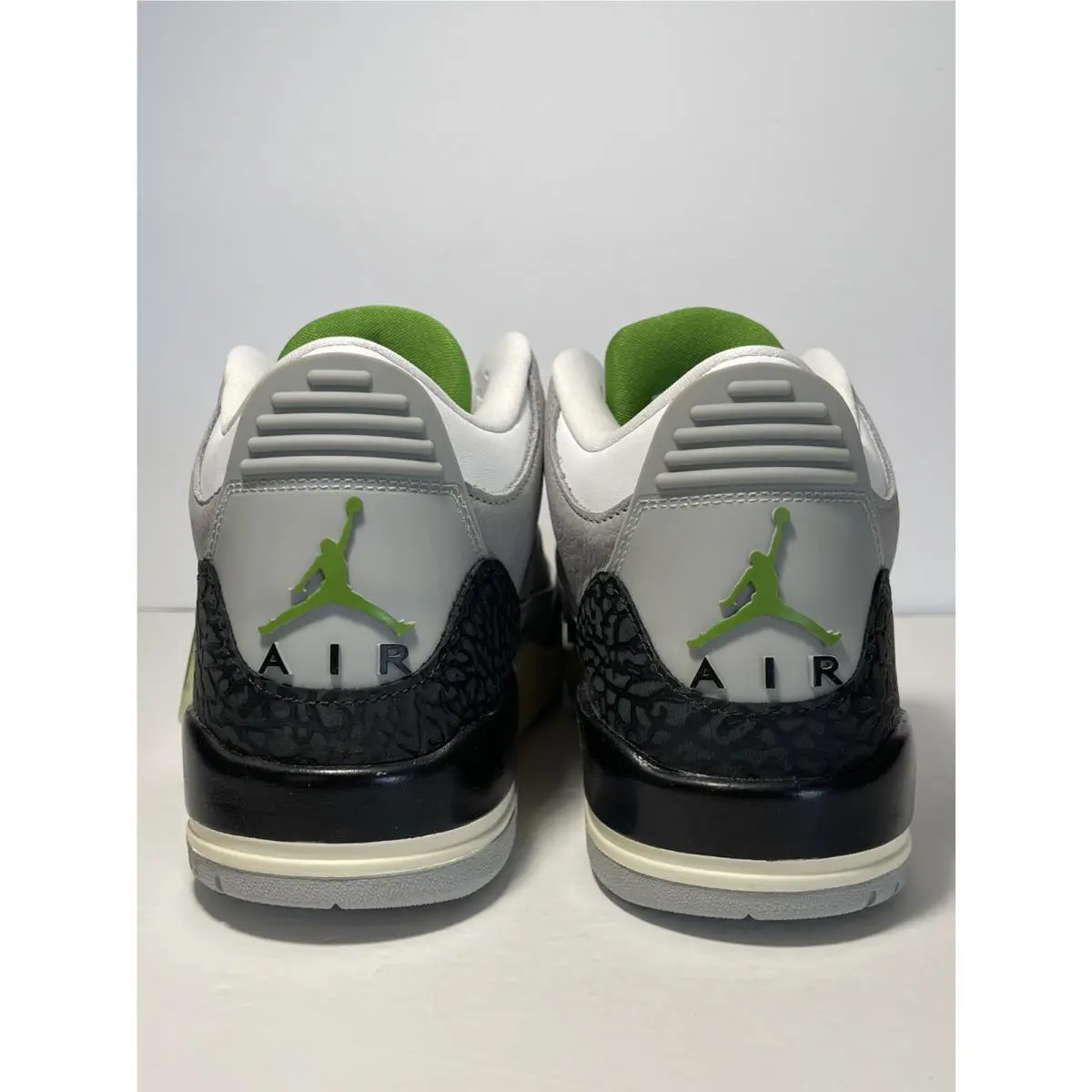 Nike shoes - Air Jordan 3 - Air - 136064006 - Black/New Emerald/Fire Red 3