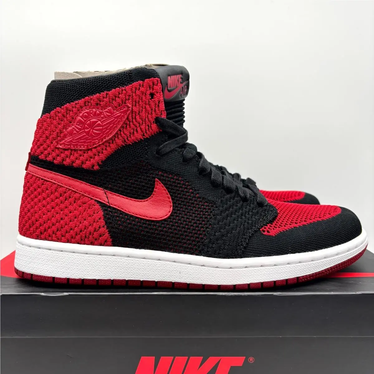 Nike Air Jordan 1 Retro High Flyknit Bred Athletic Shoes Size 8 Men`s 919704-001
