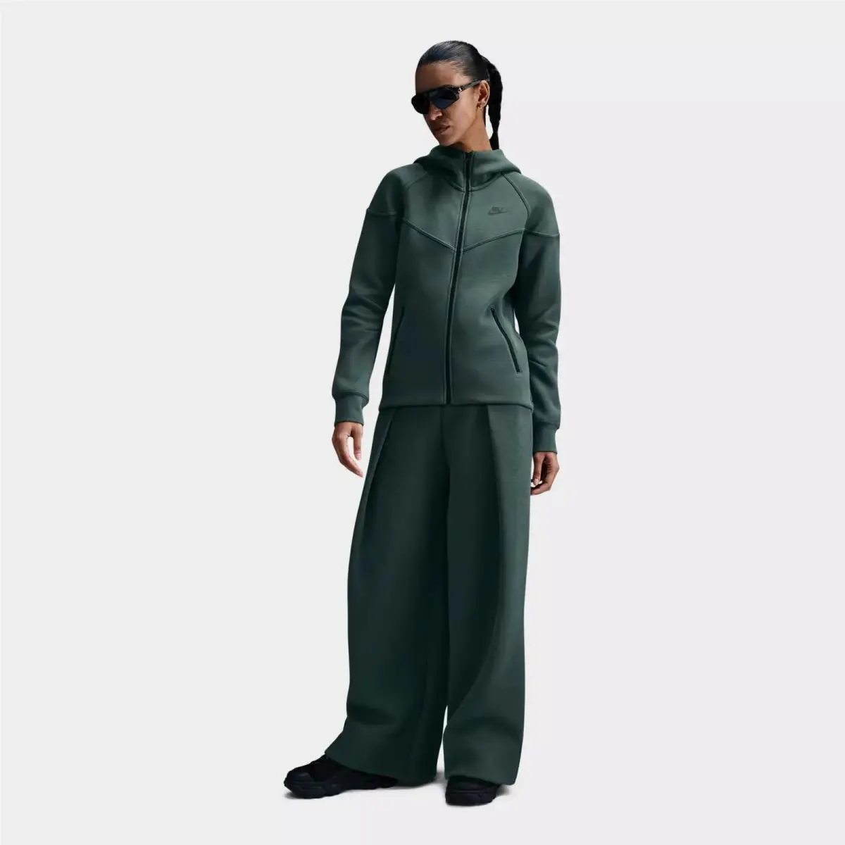 Nike Women`s Tech Fleece FZ Windrunner Hoodie Jacket FB8338-338 Sz XL Green