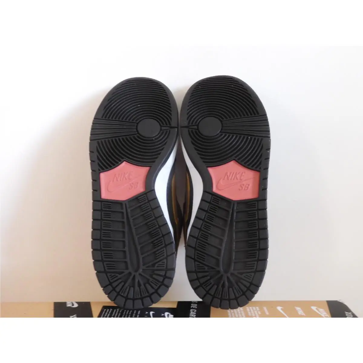 Nike shoes - Nike SB Dunk Low - Dunk Low - 504750-076 - Black (UPC: 887225183622) 5