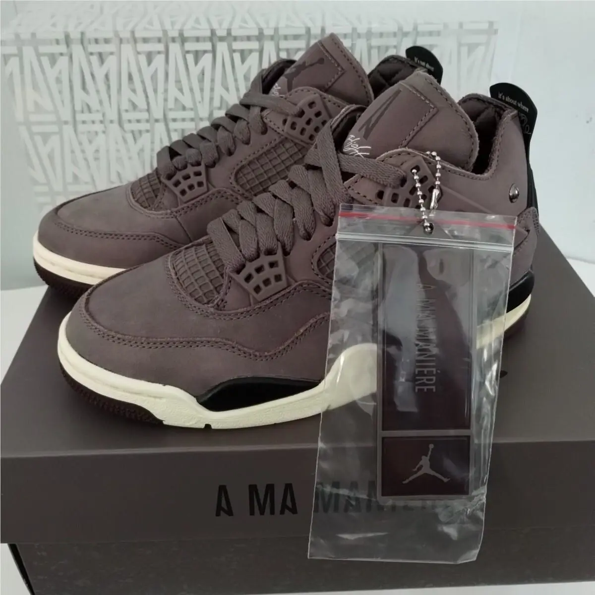 Nike shoes - Air Jordan 4 - Air - Purple 3