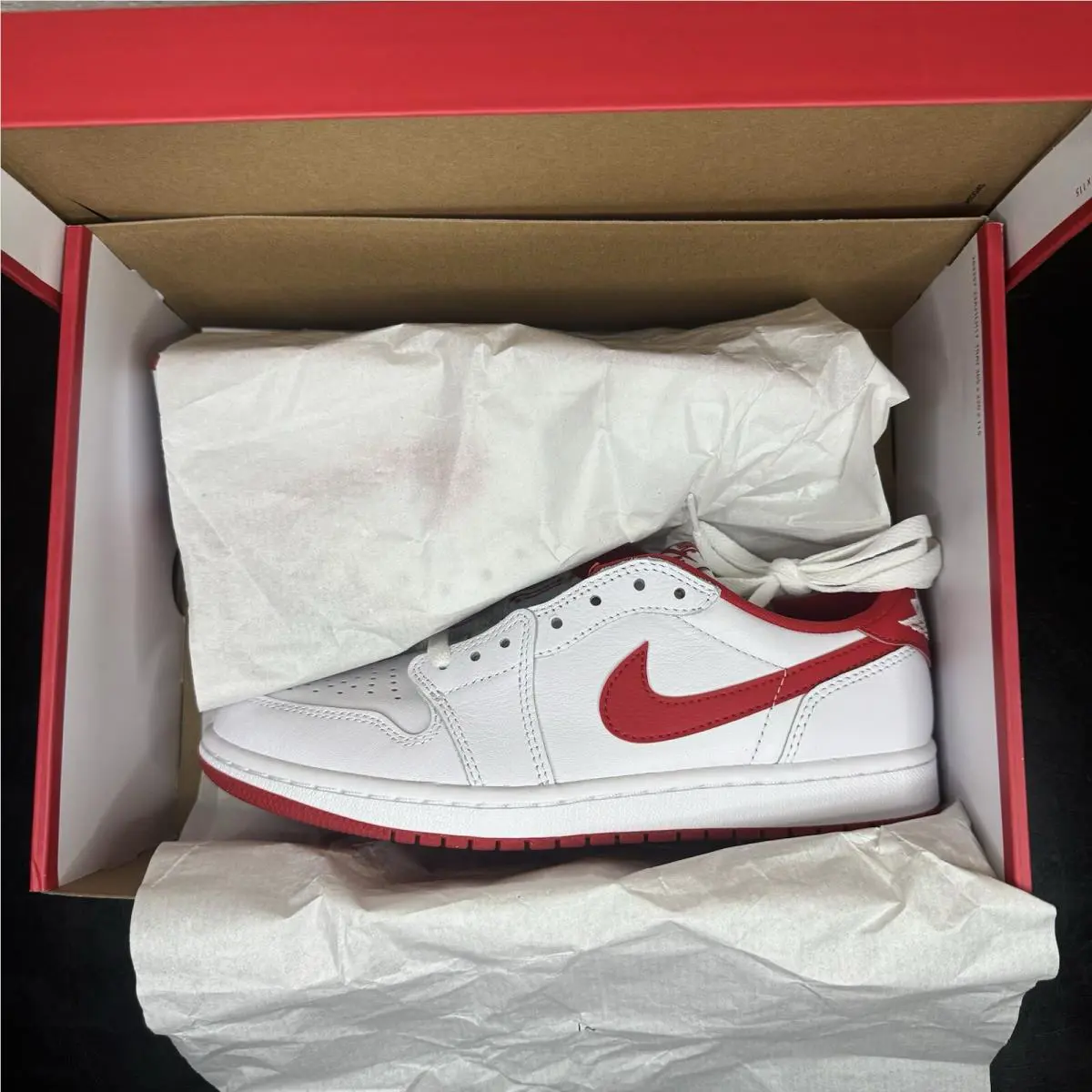Nike shoes - Nike Air Jordan 1 - Air - University Red 10