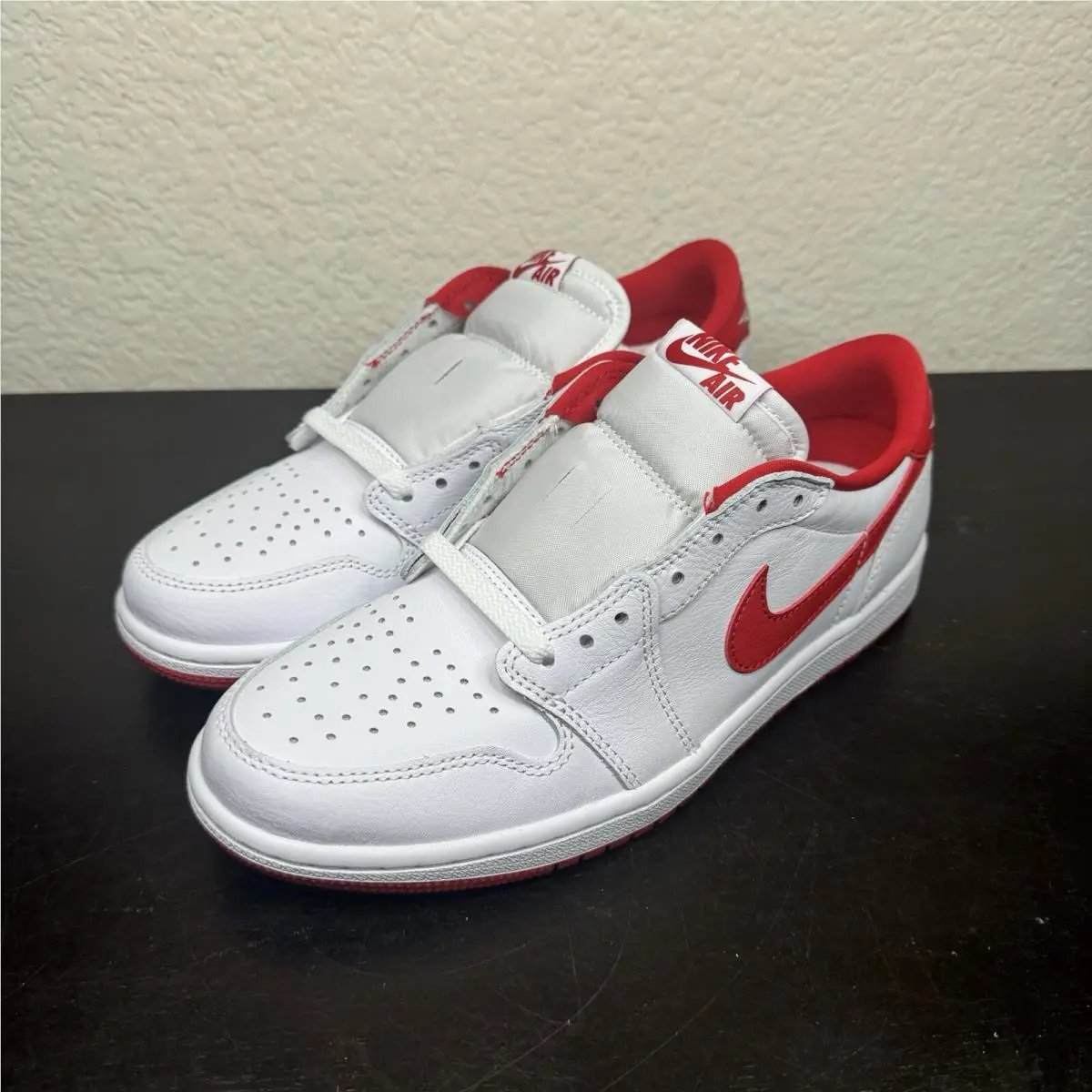 Nike shoes - Nike Air Jordan 1 - Air - University Red 5