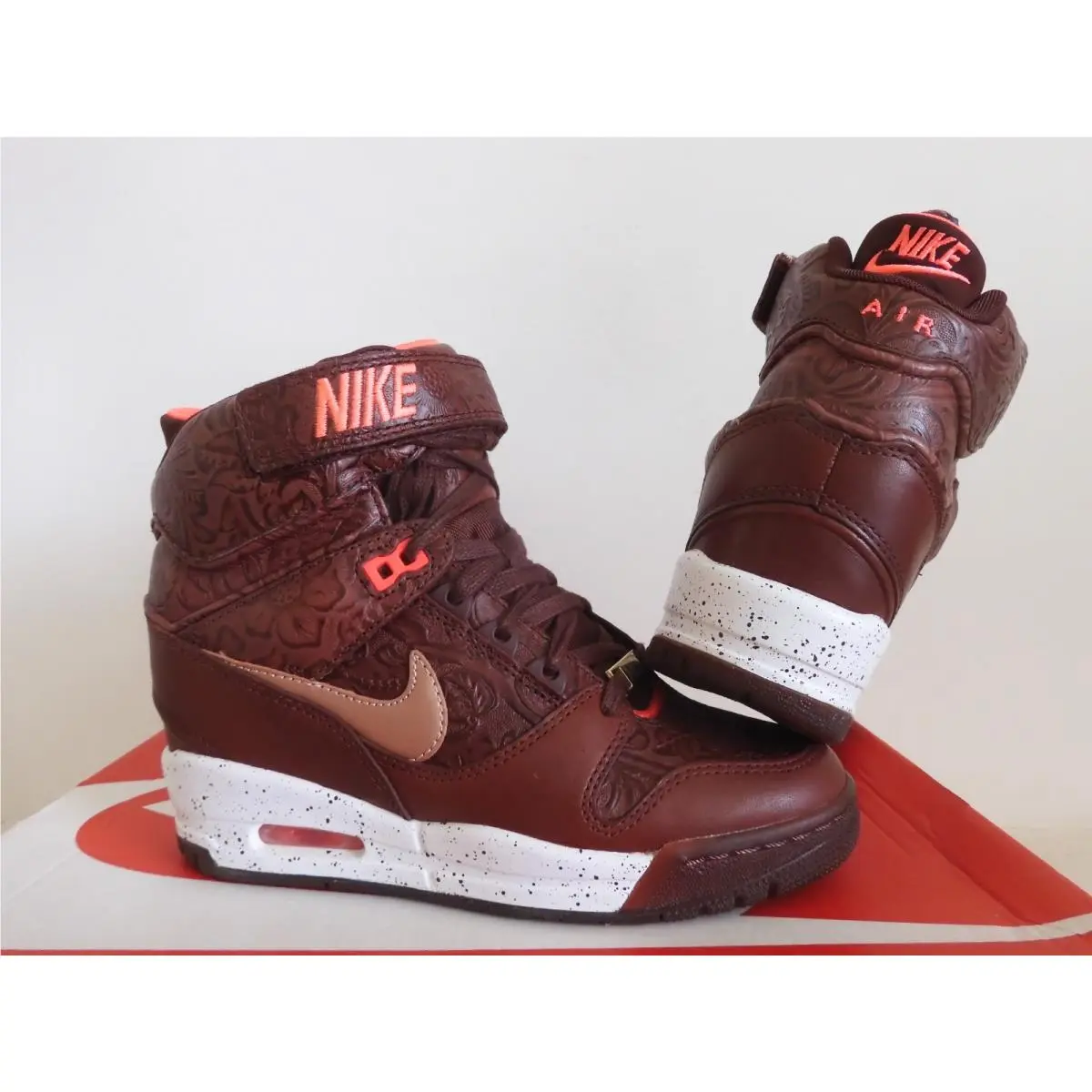 Nike shoes - Nike Air Revolution - Air Revolution - 633525-200 - Brown (UPC: 883153302739) 1
