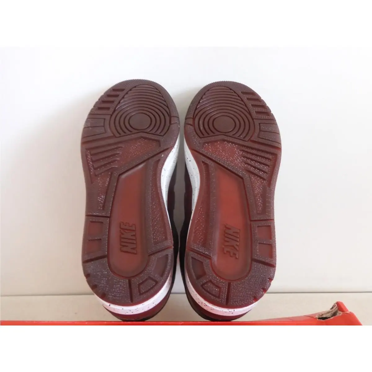 Nike shoes - Nike Air Revolution - Air Revolution - 633525-200 - Brown (UPC: 883153302739) 5