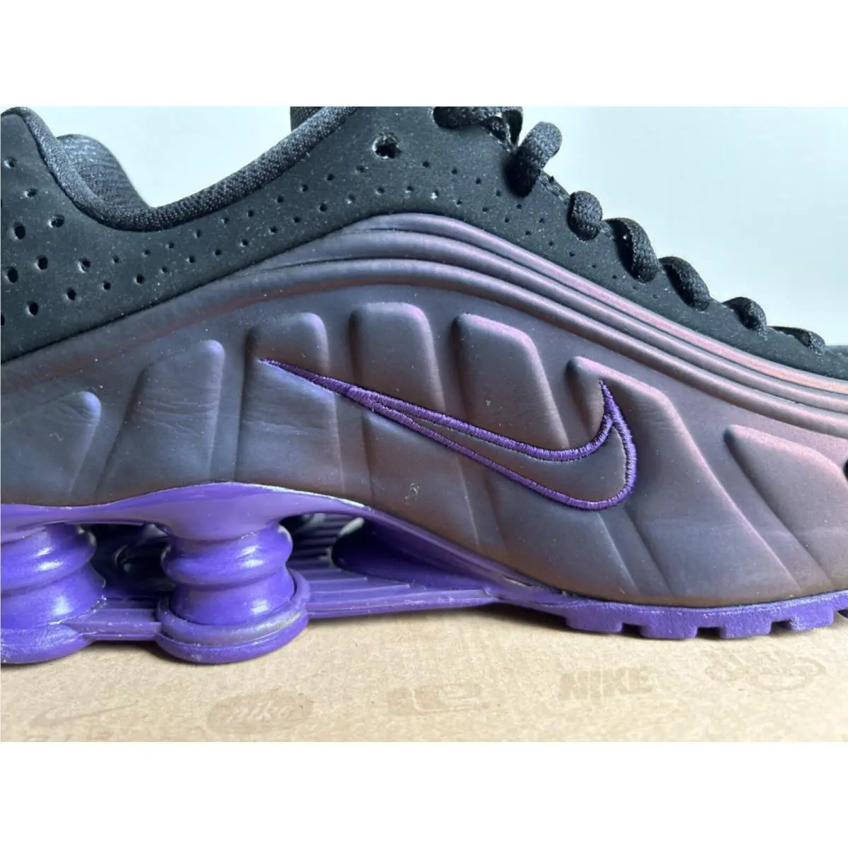 Nike shoes - Nike Shox - Shox - 302874 500 - Purple, Manufacturer: Black / Club Purple (UPC: 823233704329) 12