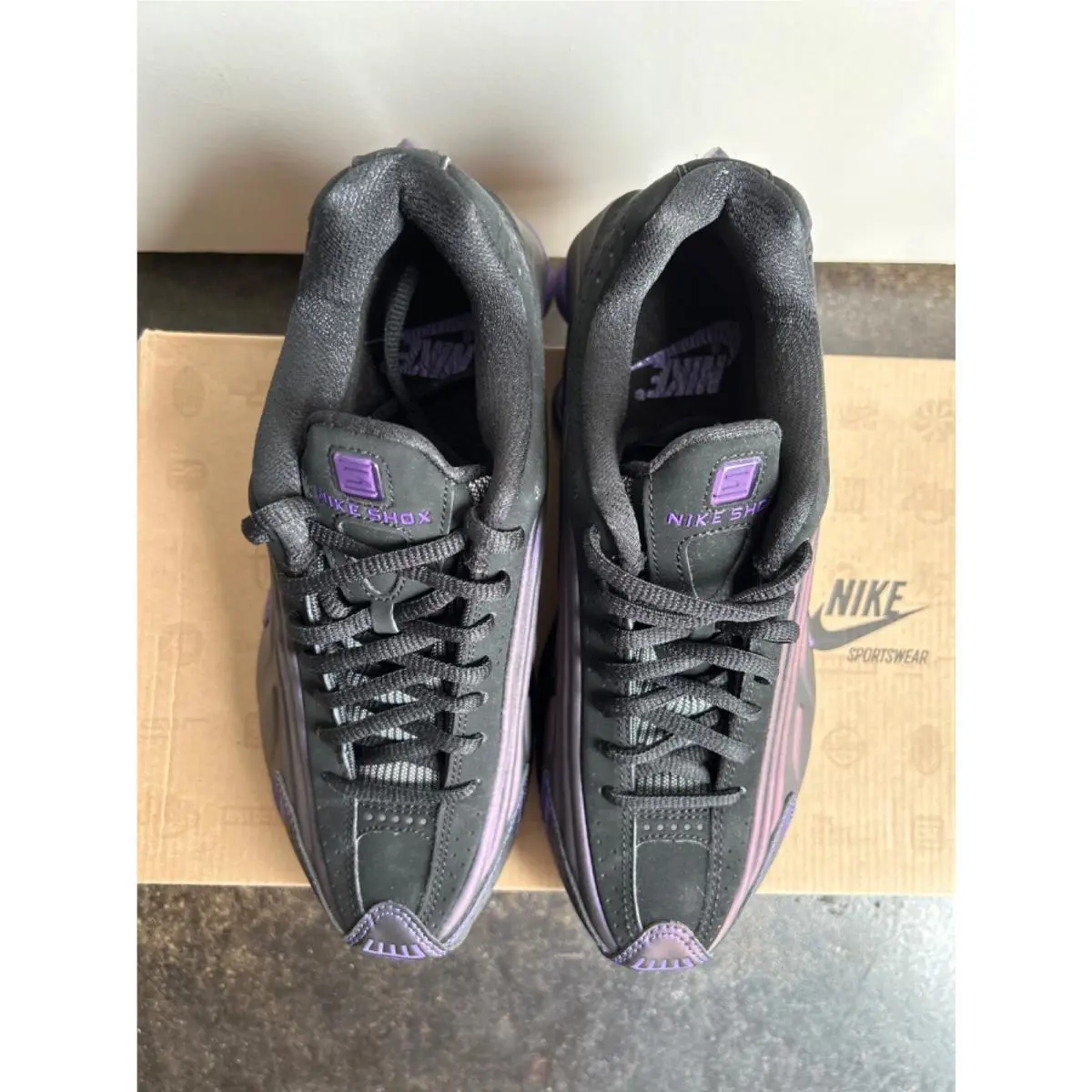 Nike shoes - Nike Shox - Shox - 302874 500 - Purple, Manufacturer: Black / Club Purple (UPC: 823233704329) 4