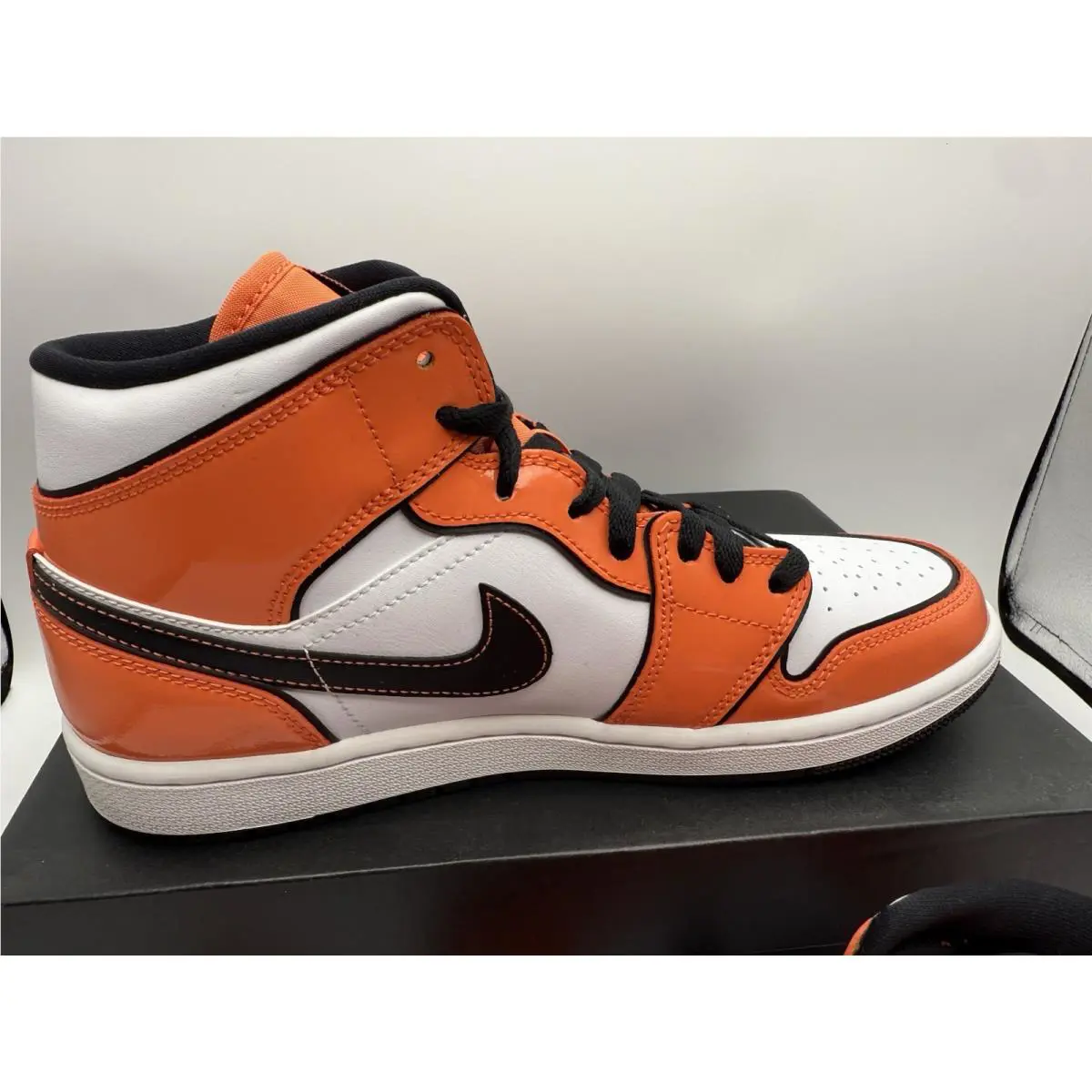 Nike shoes - Jordan Air 1 Mid GS - Orange (UPC: 0194501265423) 3