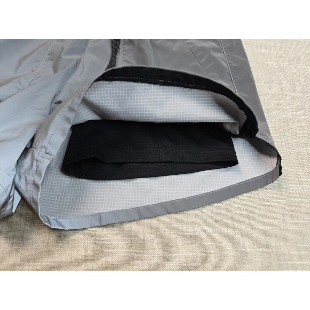 Nike clothing - Nike Run Division Shorts - Run Division Shorts - FZ1123-035 - Silver Black 5
