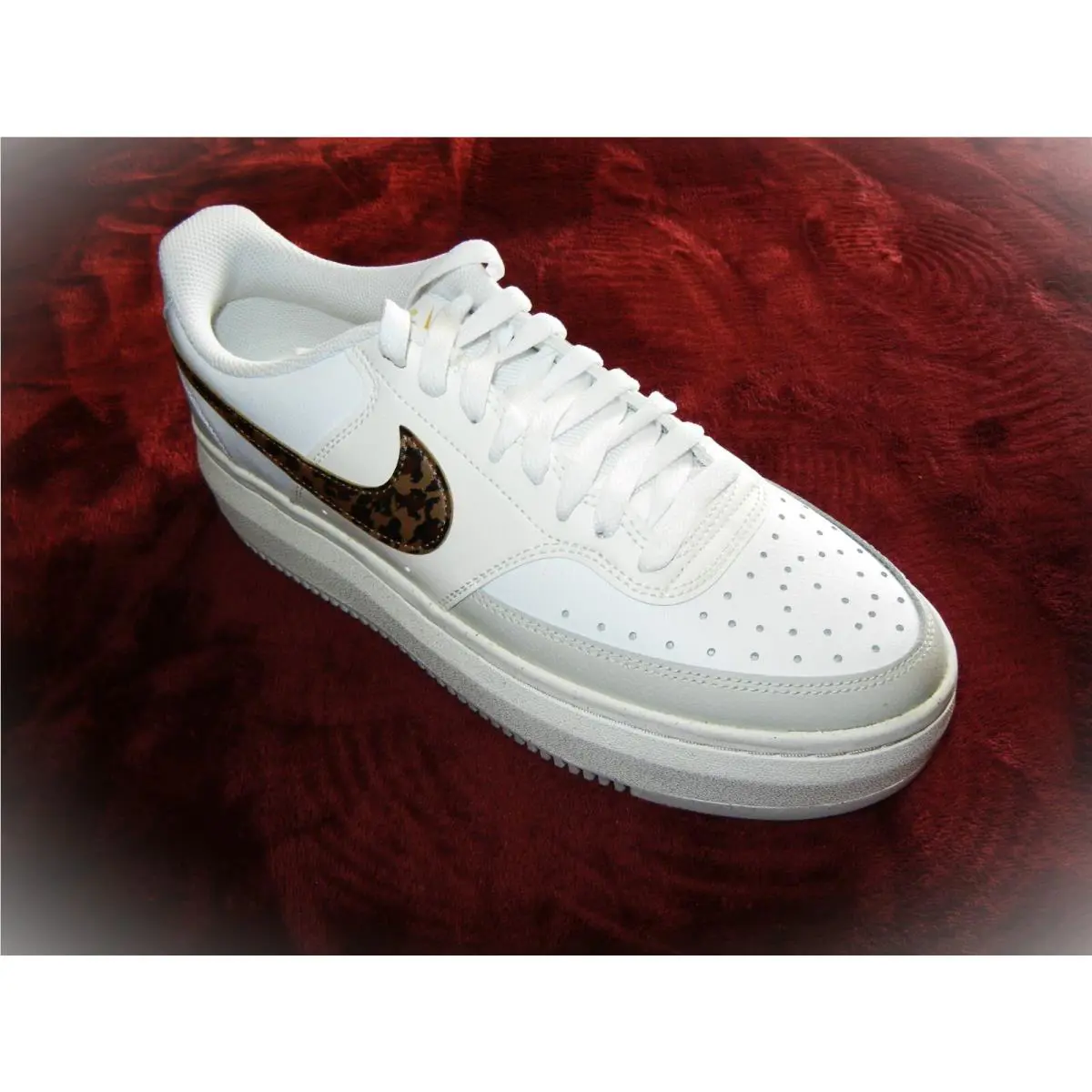 Nike shoes - Nike Court - Court - D02791100 - White 9