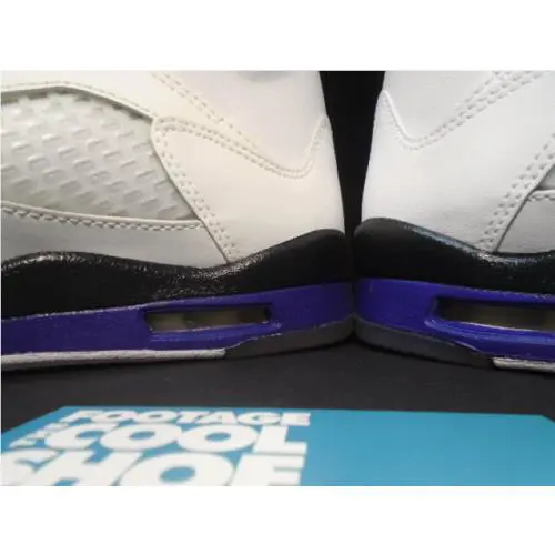 Nike shoes - Nike Air Jordan 5 Retro - 440888-108 - White 1