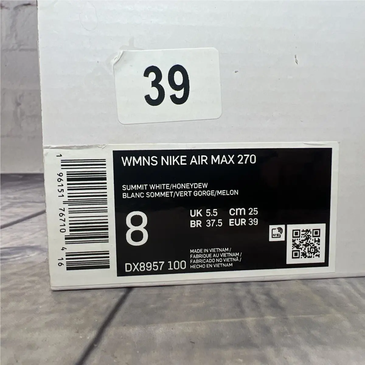 Nike shoes - Nike Air Max 270 - Air Max - DX8957-100 - Green 10