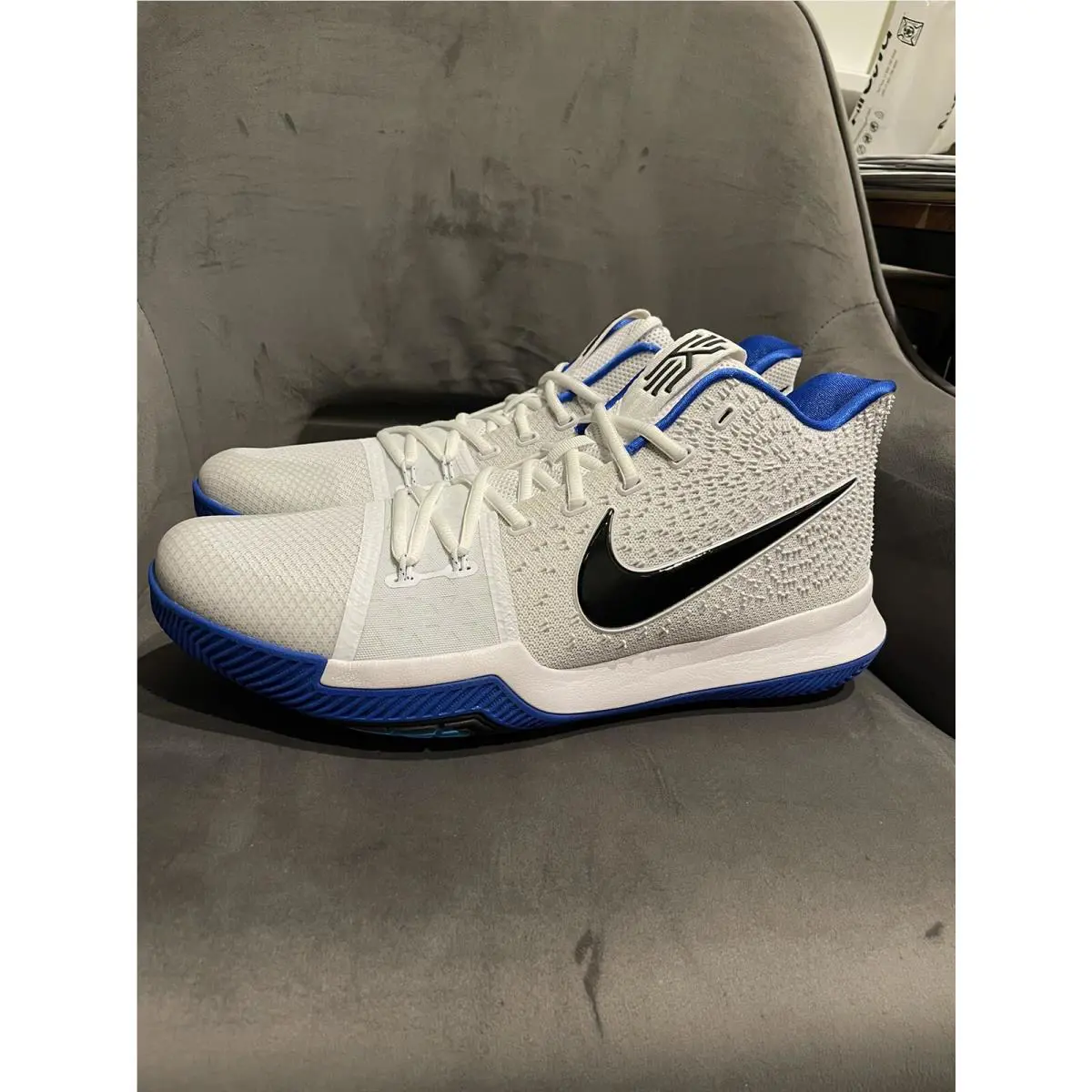Nike shoes - Kyrie 3 - Kyrie - 852395-102 - White 0