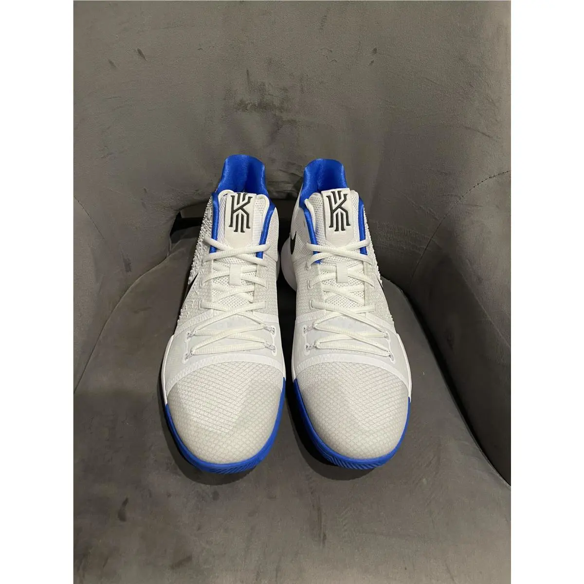 Nike shoes - Kyrie 3 - Kyrie - 852395-102 - White 3