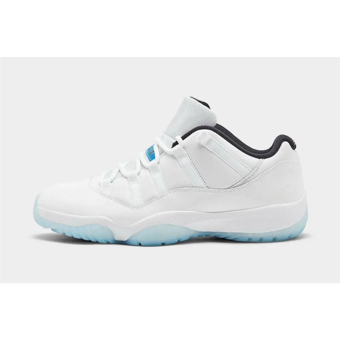 Nike shoes - Jordan 11 - White 0