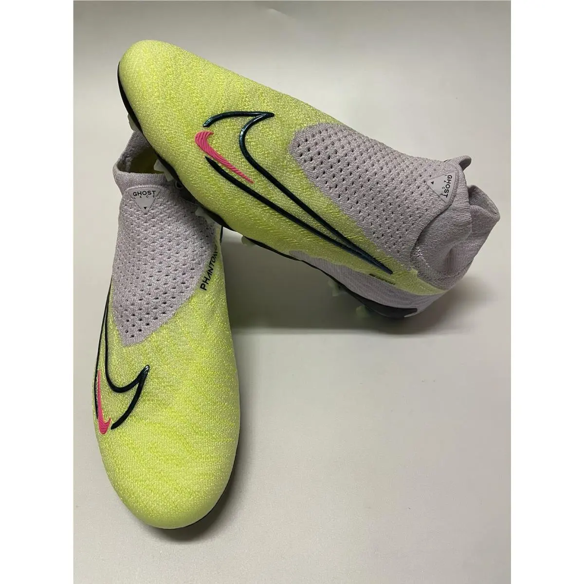 Nike shoes - Multicolor 1