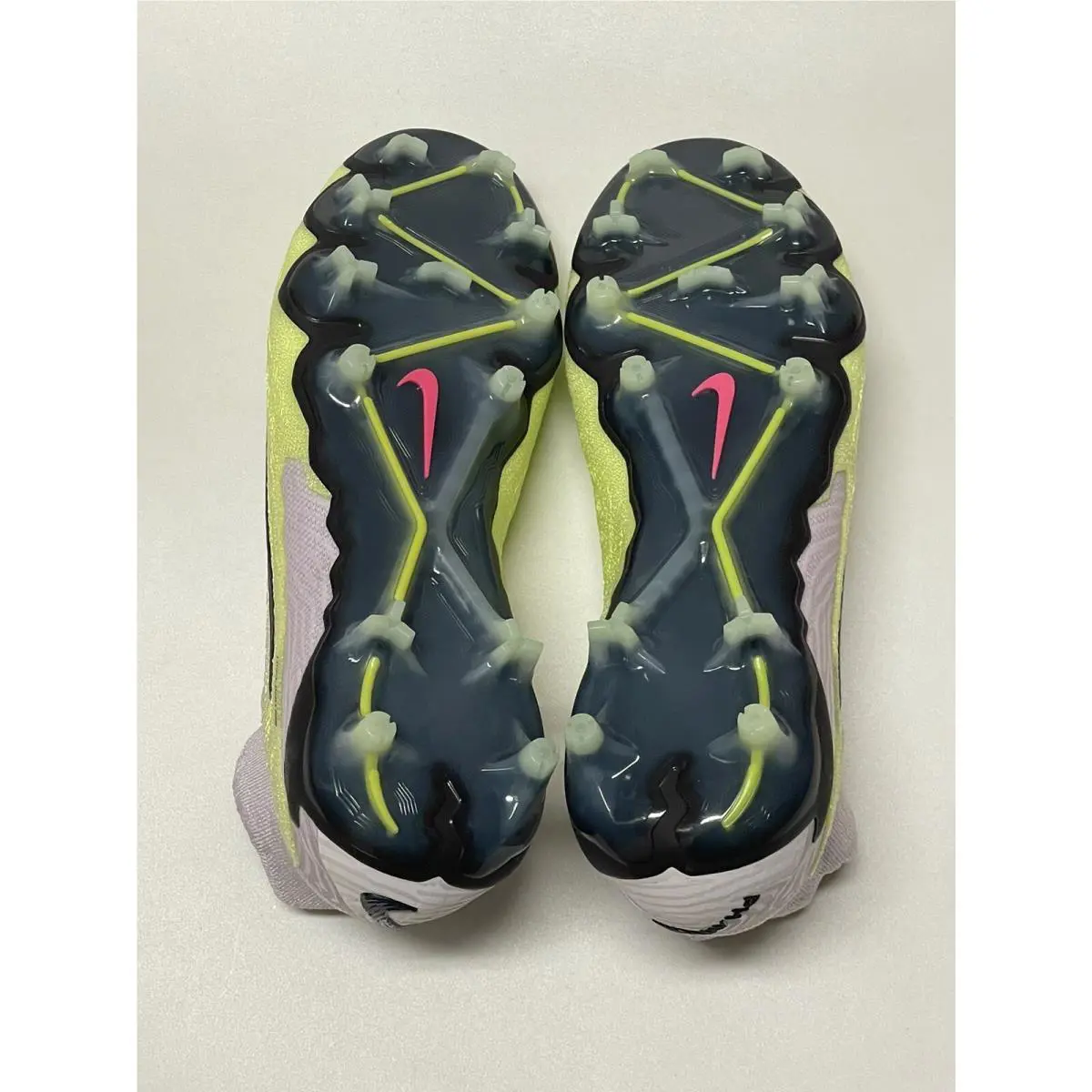 Nike shoes - Multicolor 5