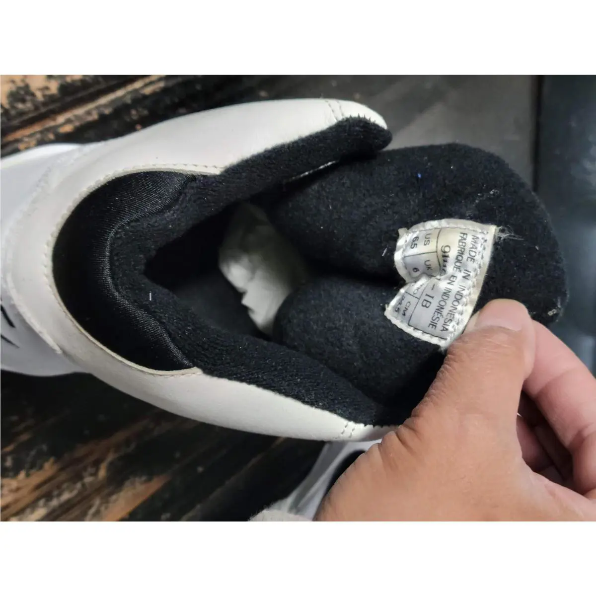 Nike shoes - White 5