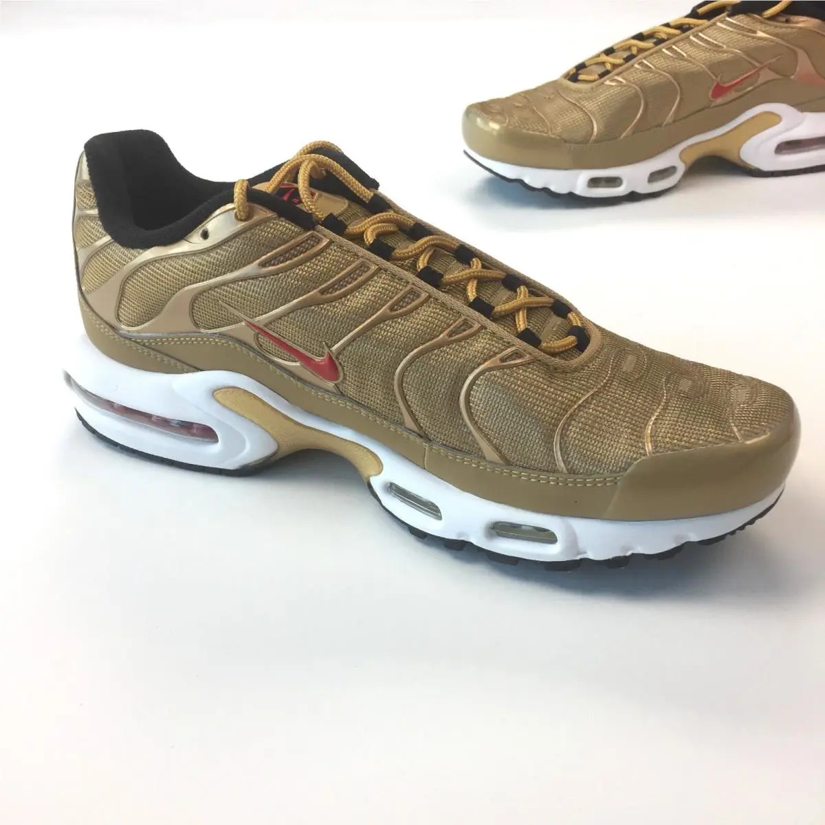 Nike shoes - Nike Air Max Plus - Air Max Plus - Gold 1