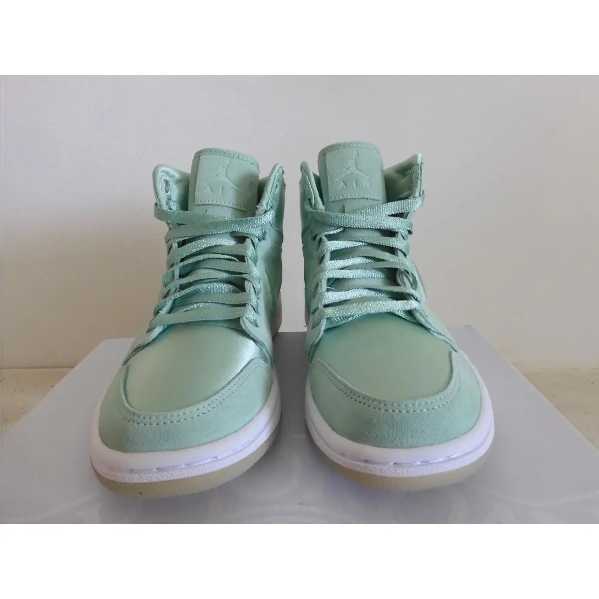 Nike shoes - Air Jordan 1 Retro High - AO1847-345 - Green (UPC: 888413961527) 2
