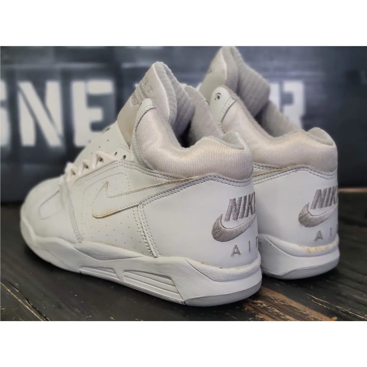 Nike shoes - White 2