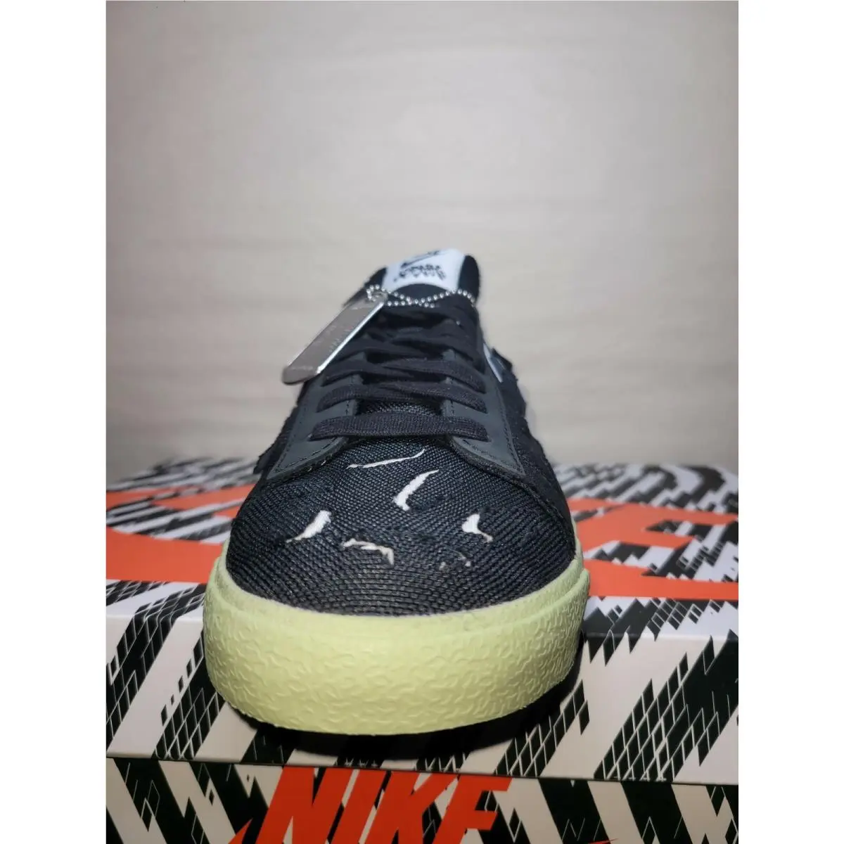 Nike shoes - D09373001 - D09373001 - Black (UPC: 195244733507) 1
