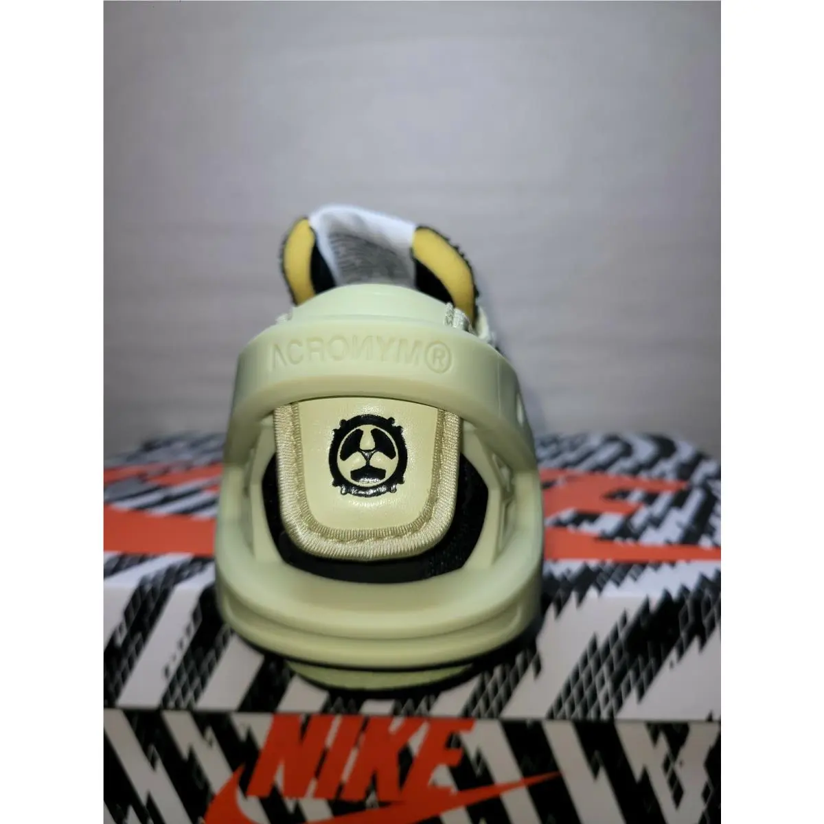 Nike shoes - D09373001 - D09373001 - Black (UPC: 195244733507) 6