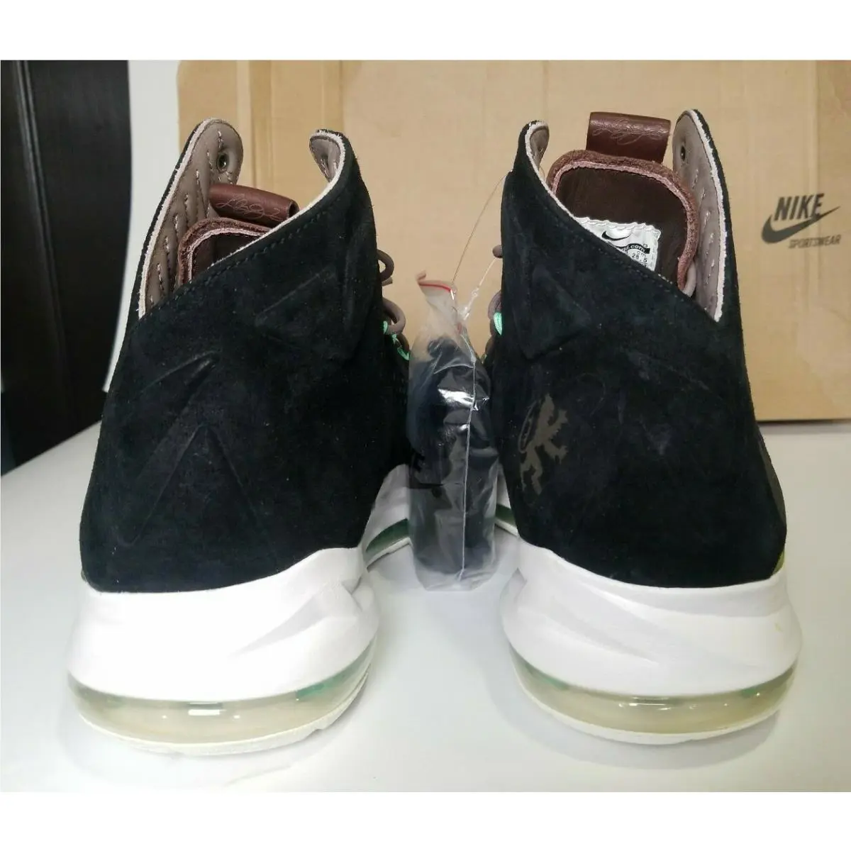 Nike shoes - Nike LeBron 10 - LeBron - Black 4