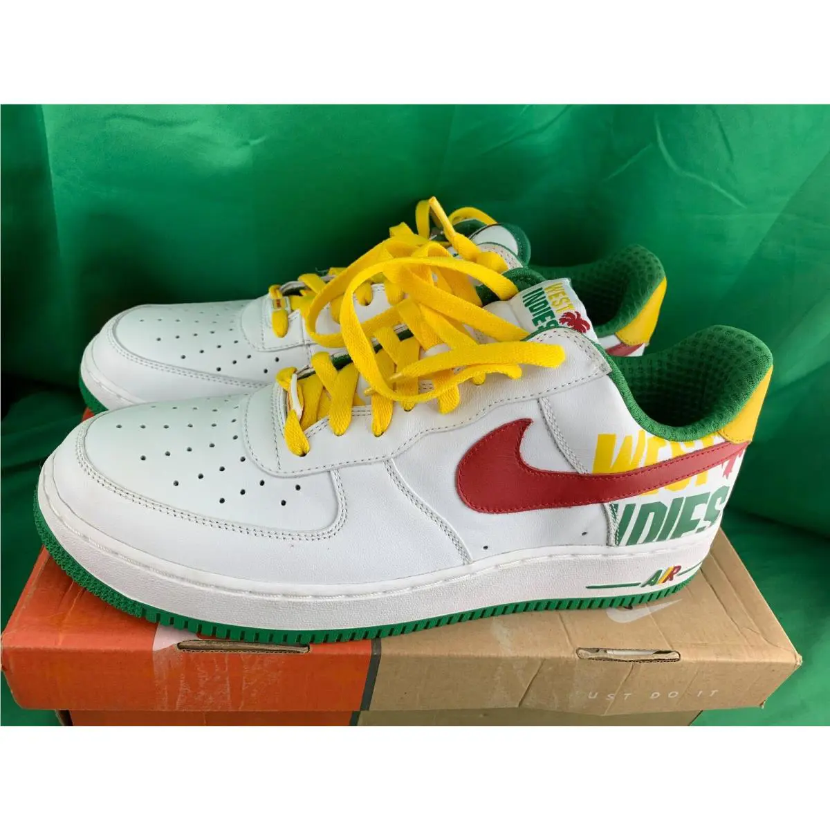 Nike shoes - Nike Air Force 1 - Air Force - 313641 161 - White 0