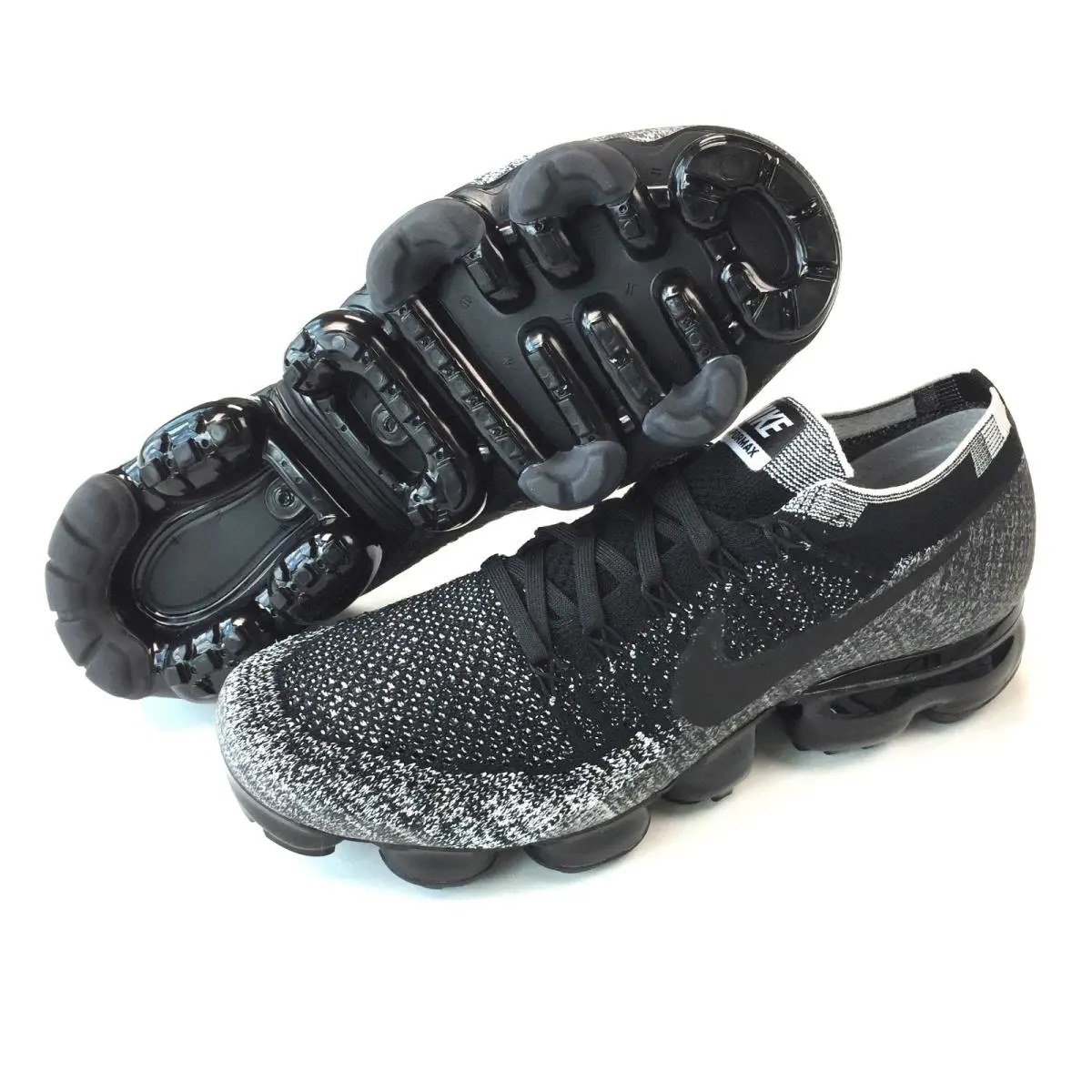 Nike shoes - Black 1