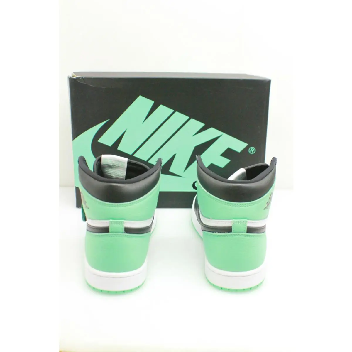 Nike shoes - Air Jordan Retro - Air Retro - White 1