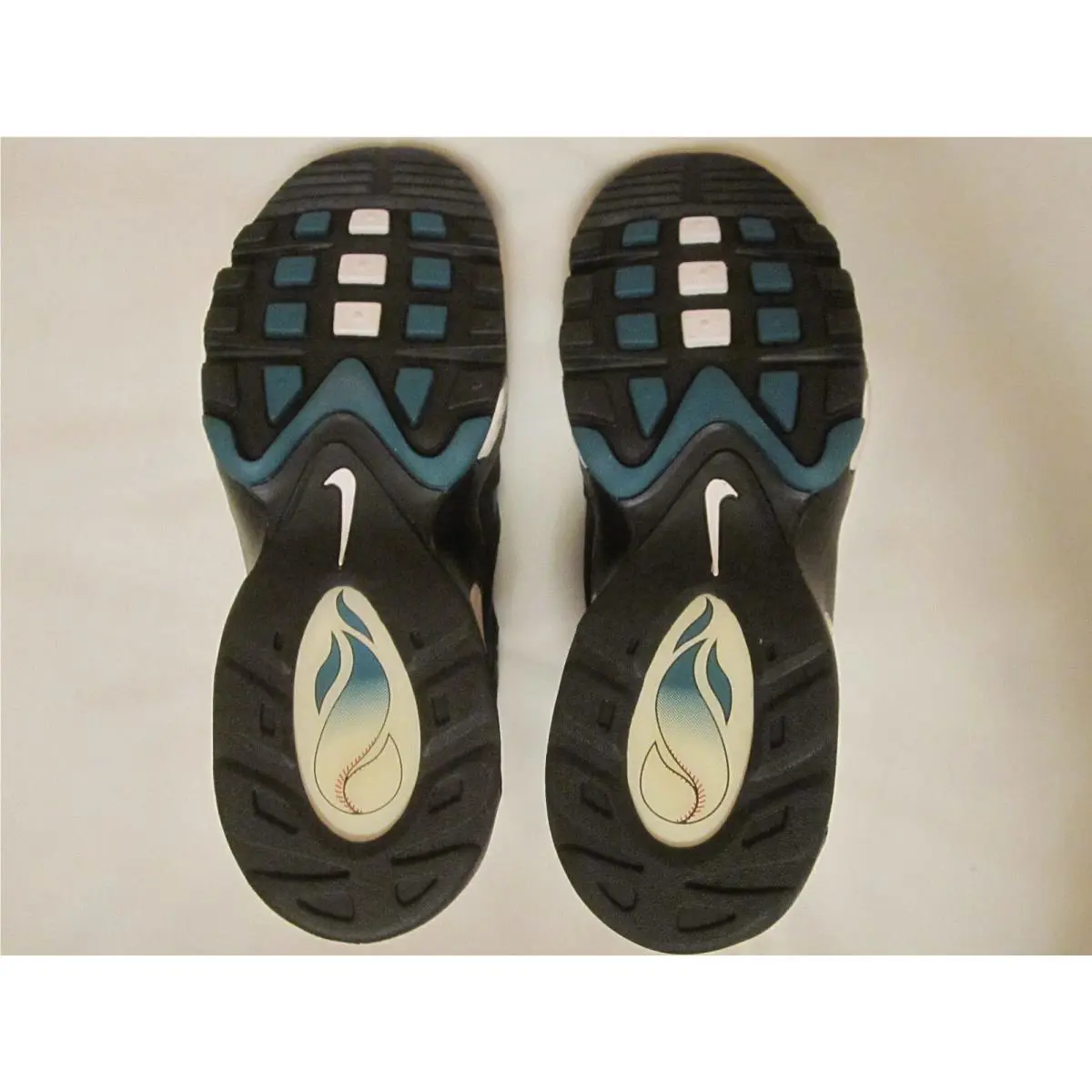Nike shoes - Air Griffey Max 1 - Air Griffey Max - Black (UPC: 00886059942894) 5