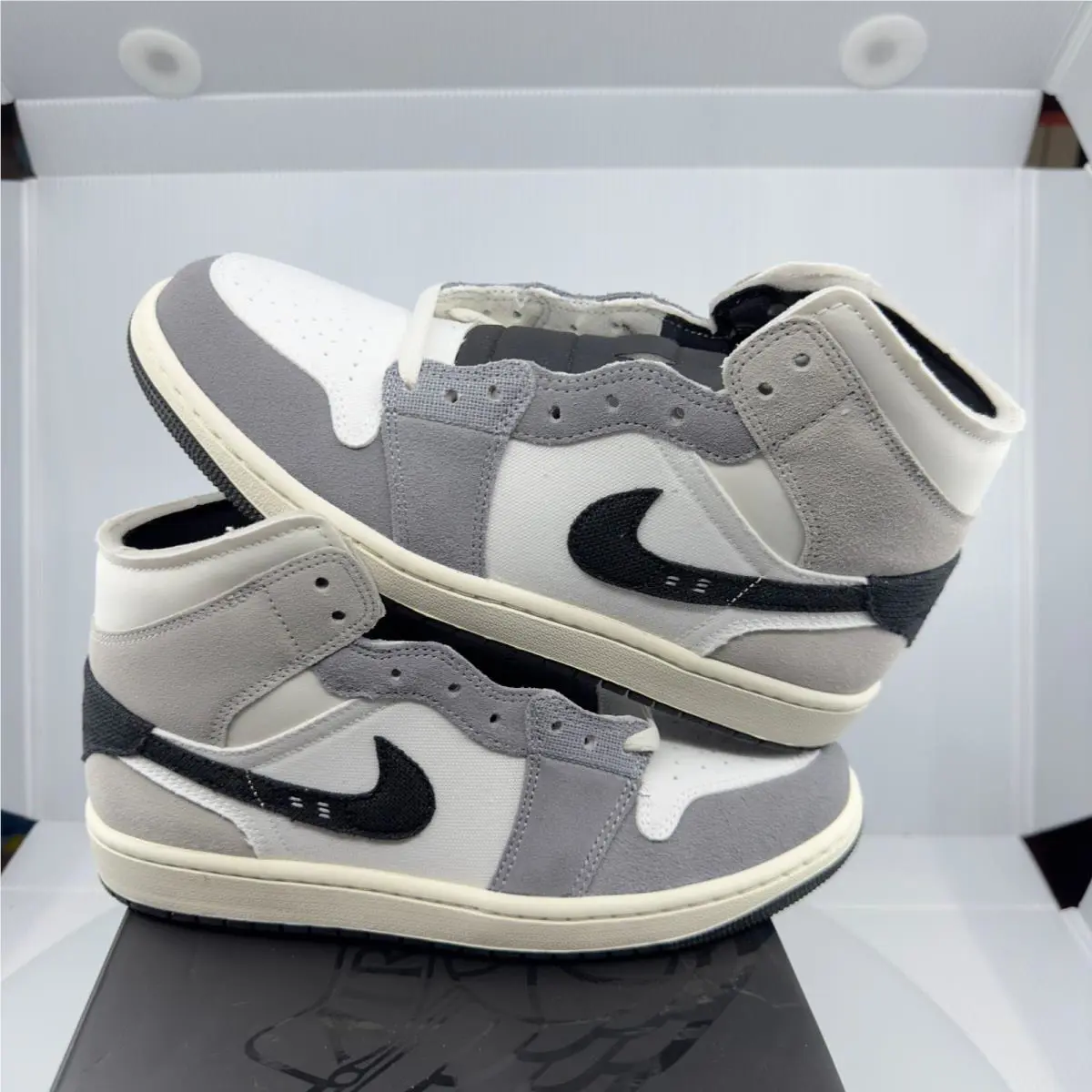 Nike shoes - Gray 3