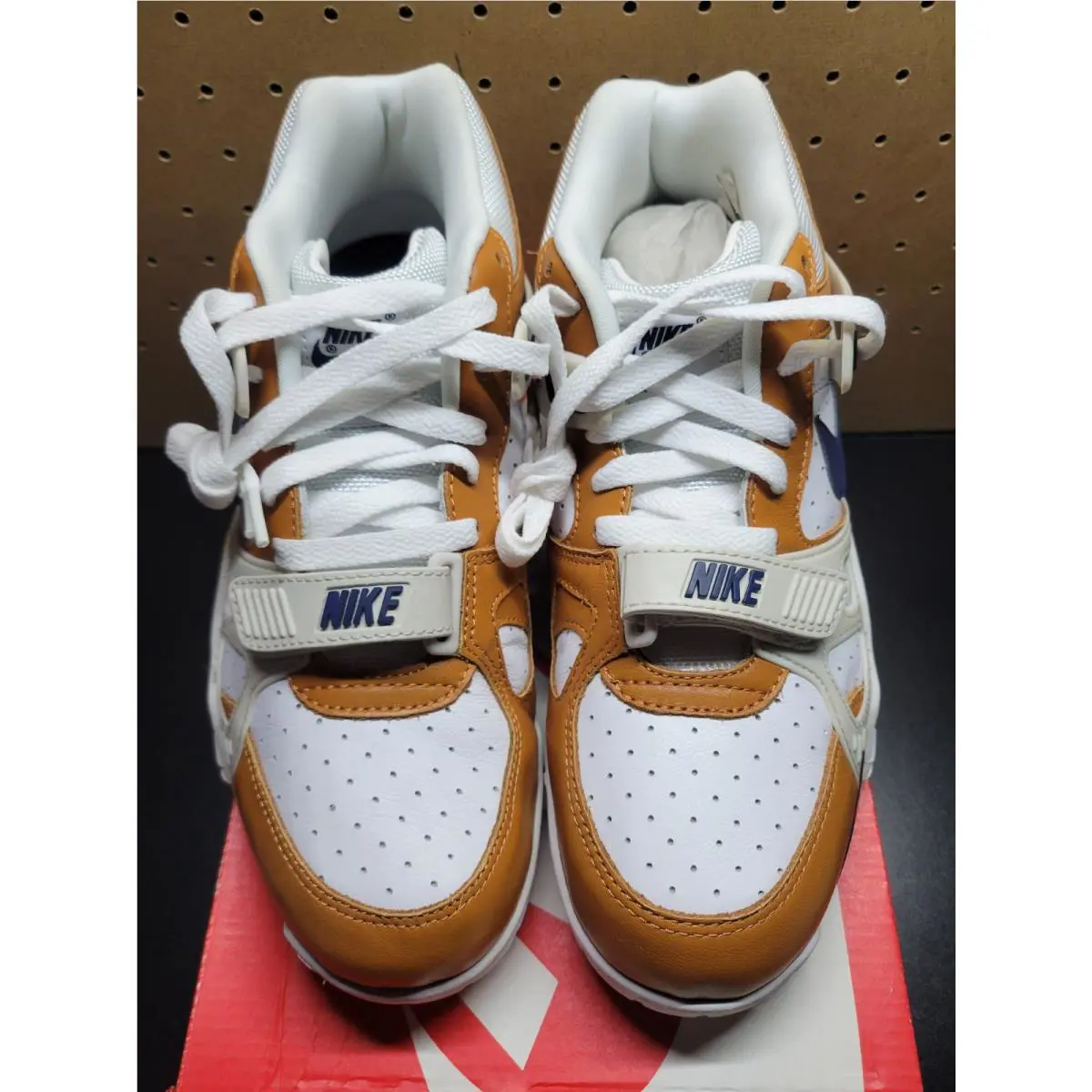 Nike shoes - Nike Air Trainer 3 - Air Trainer - 705425-100 - White 0