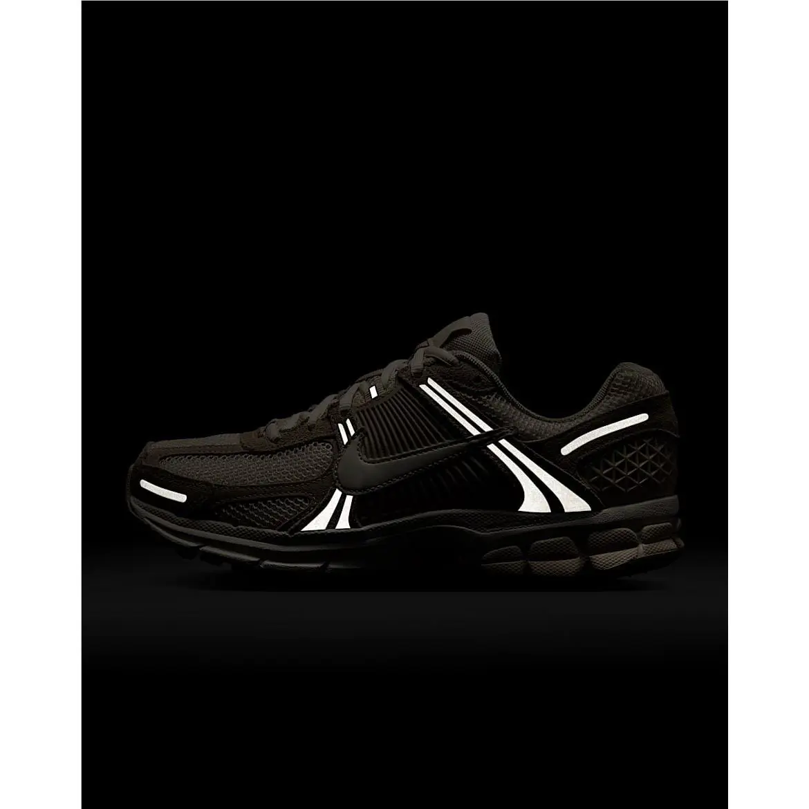 Nike shoes - Nike Air Zoom Vomero 5 - HQ0458 200 - Brown (UPC: 196149065007) 9