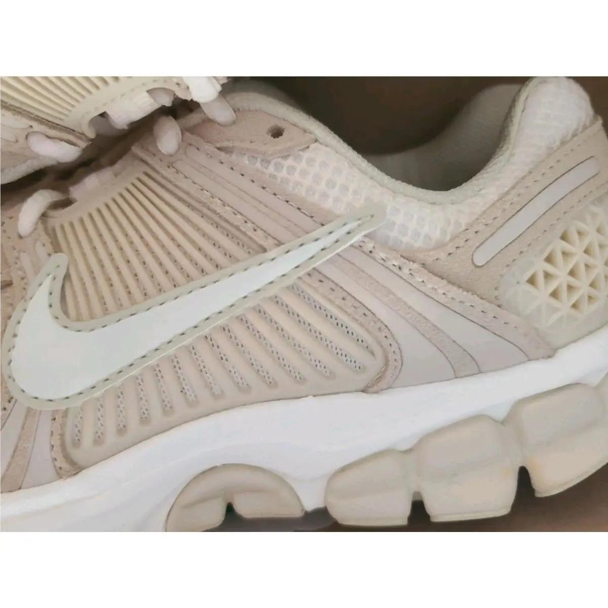 Nike shoes - Nike Air Zoom Vomero 5 - HQ0458 200 - Brown (UPC: 196149065007) 13