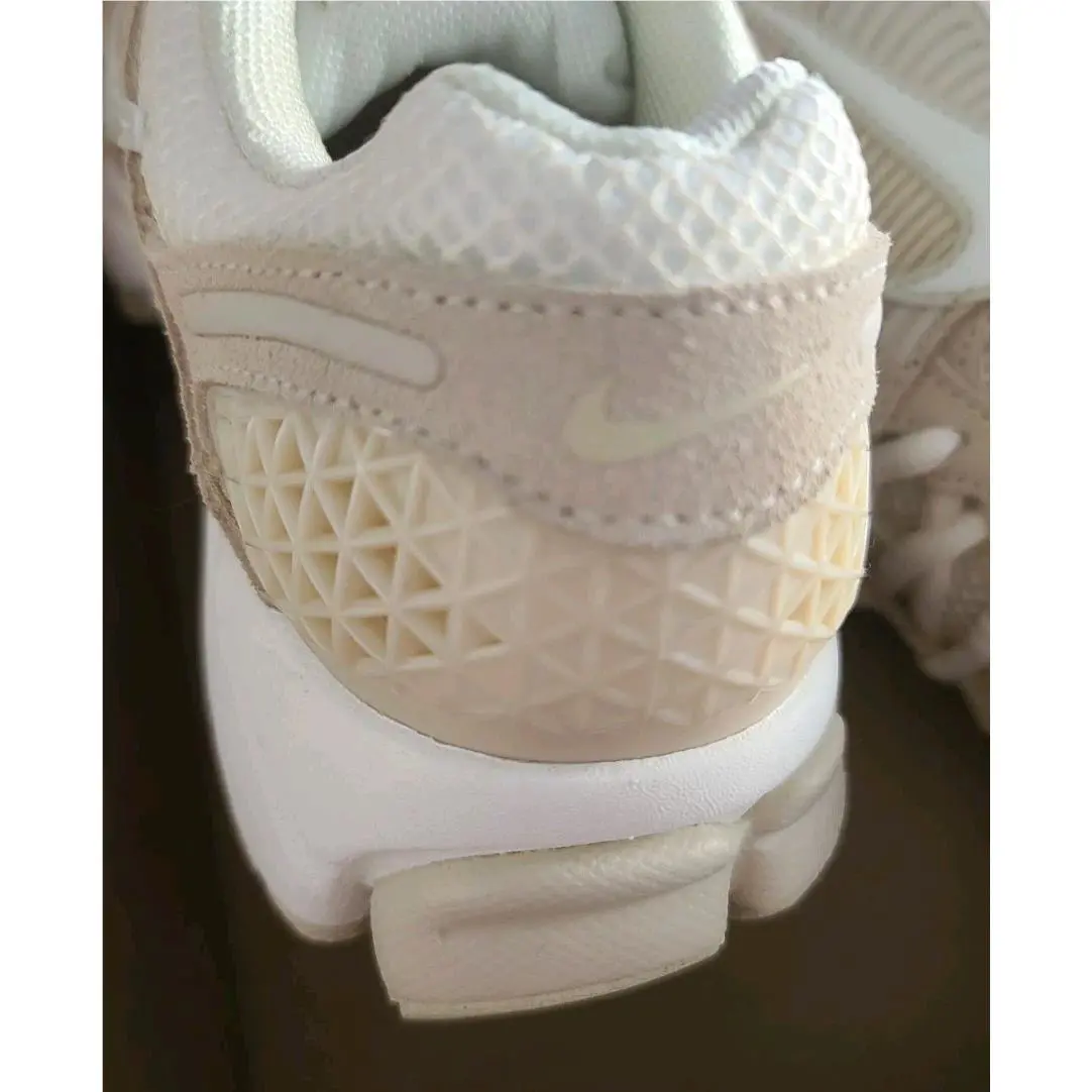 Nike shoes - Nike Air Zoom Vomero 5 - HQ0458 200 - Brown (UPC: 196149065007) 16