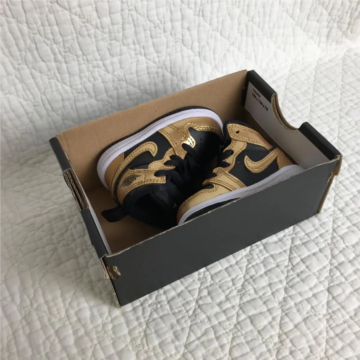 Nike shoes - DR6969-071 - DR6969-071 - Black/metallic gold /White 9