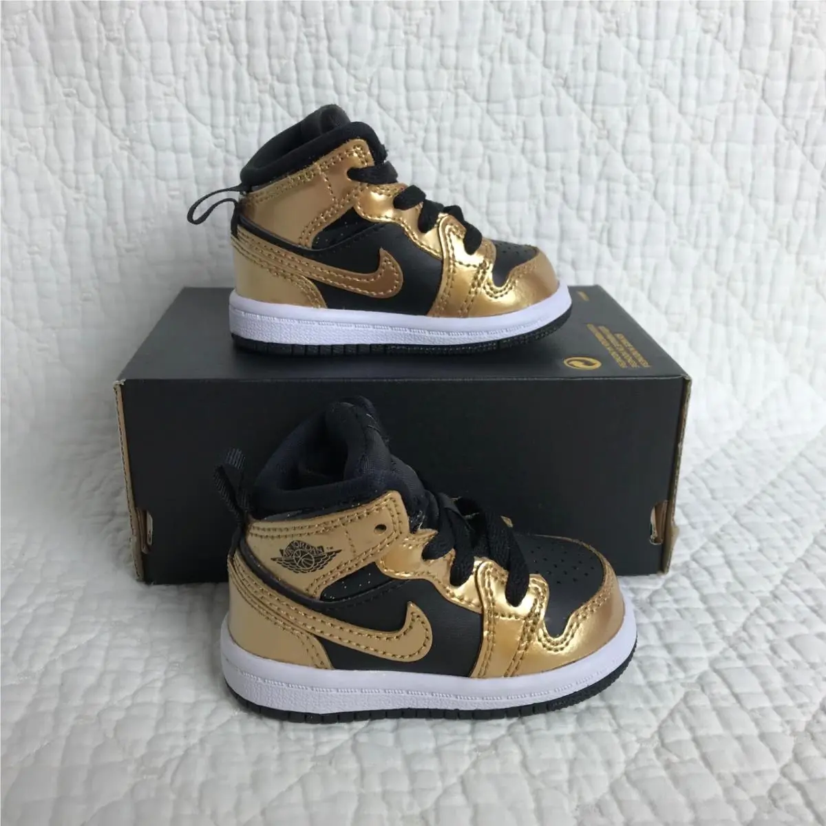 Nike shoes - DR6969-071 - DR6969-071 - Black/metallic gold /White 0