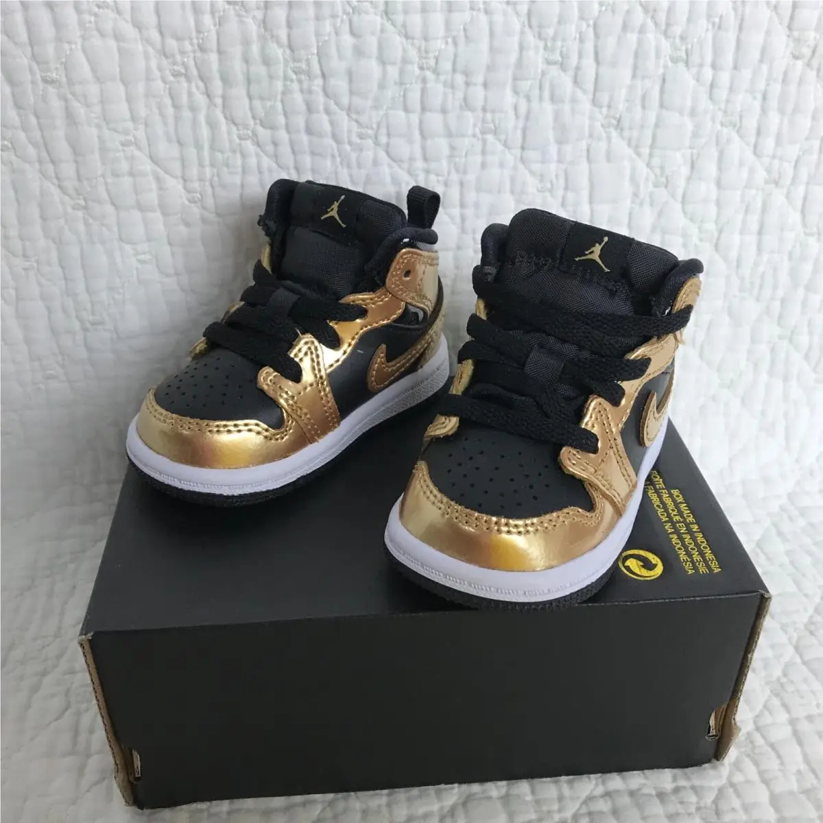 Nike shoes - DR6969-071 - DR6969-071 - Black/metallic gold /White 6