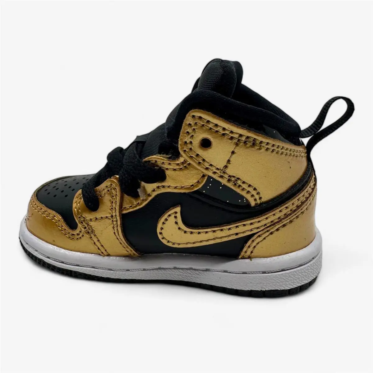 Nike shoes - Air Jordan 1 Mid - Air Mid - DR6969 071 - Black, Manufacturer: Black Metallic Gold White (UPC: 196152224989) 1