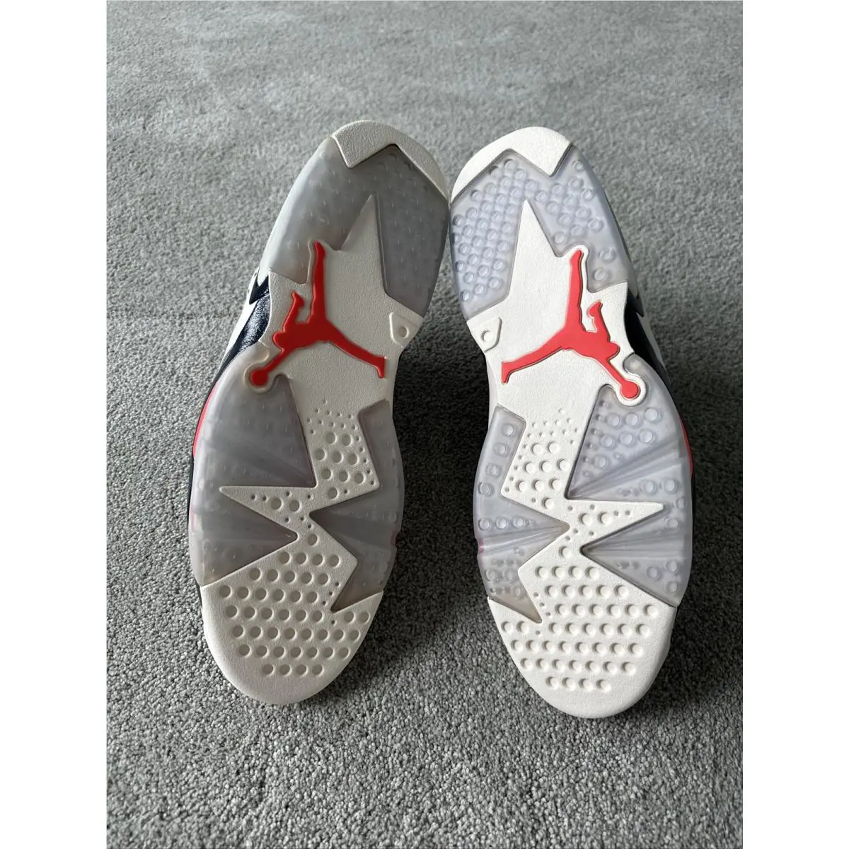 Nike shoes - Jordan 6 - White 9