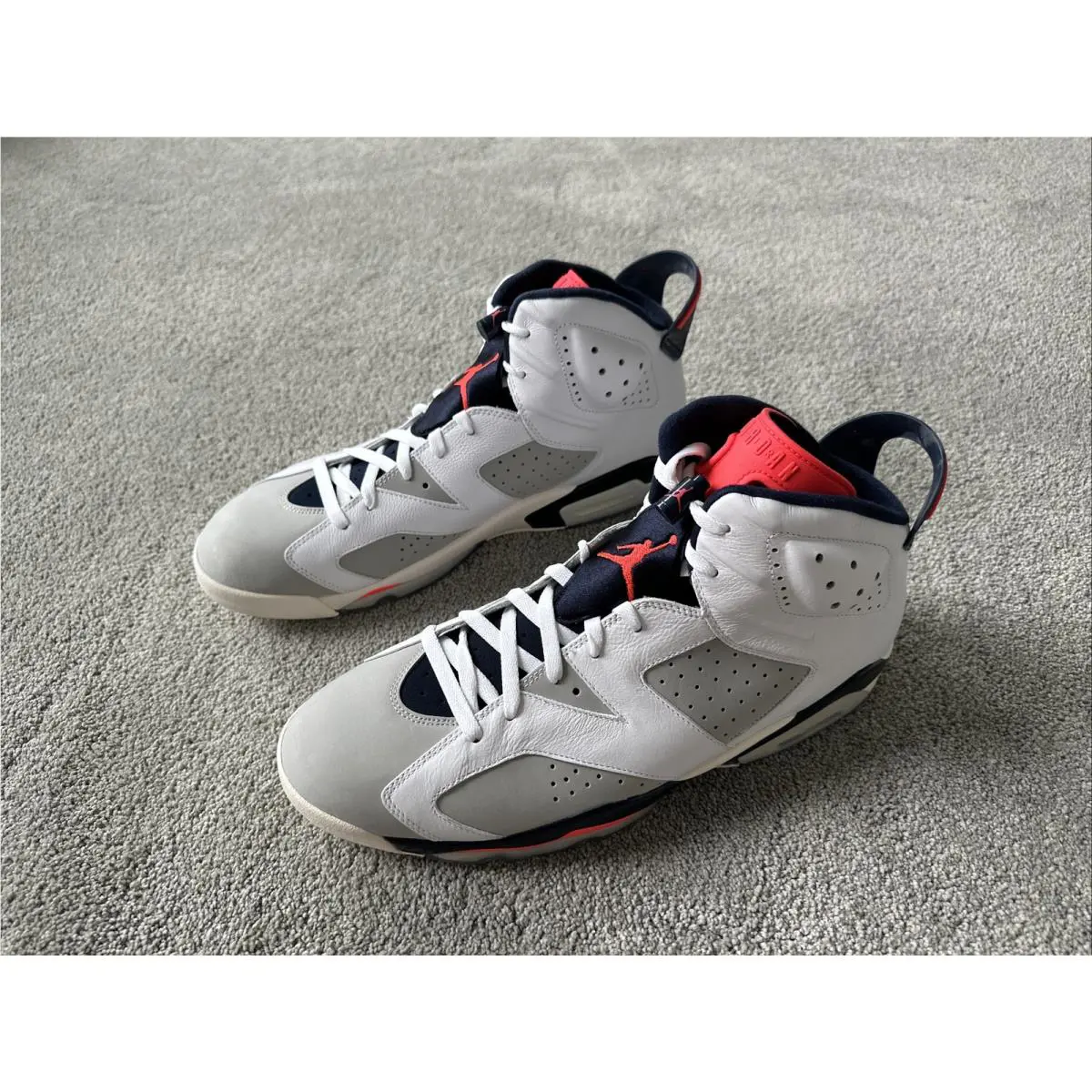 Nike shoes - Jordan 6 - White 3