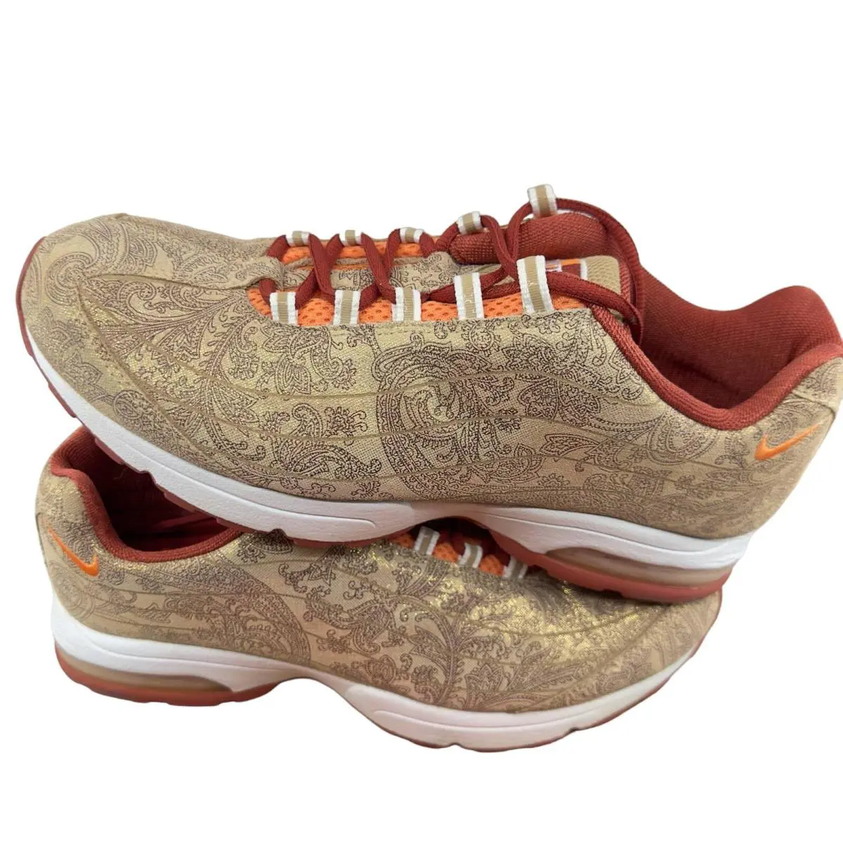 Nike shoes - Brown 0