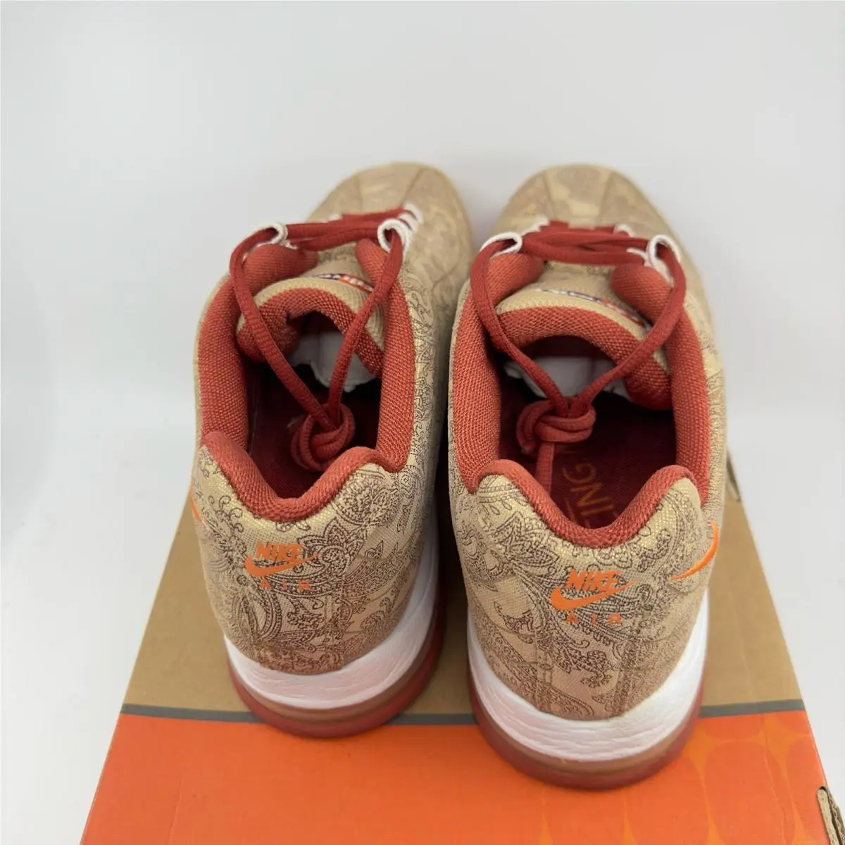 Nike shoes - Brown 2